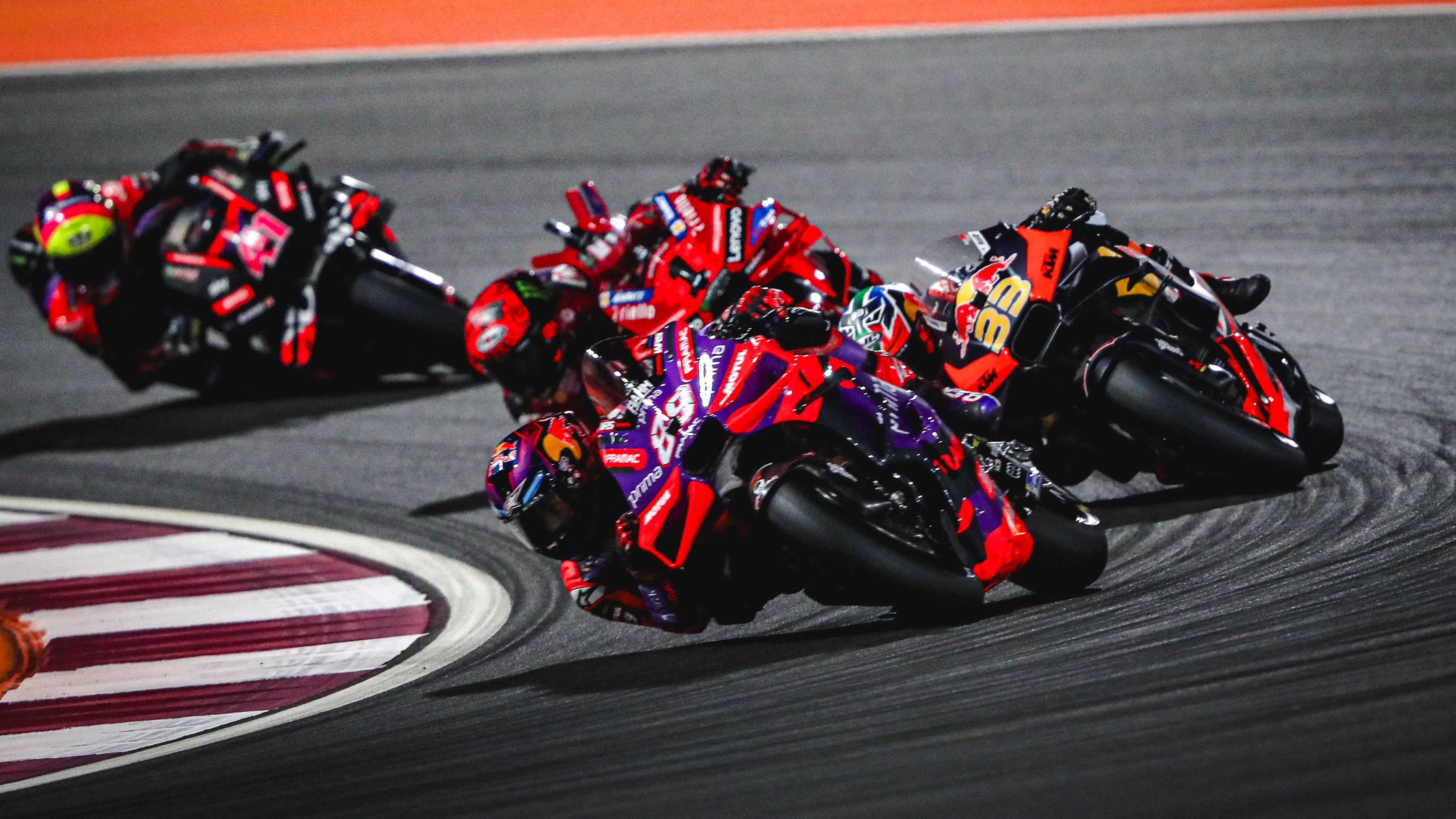 Jorge Martín lidera el Sprint de Qatar ante Brad Binder, Pecco Bagnaia y Aleix Espargaró