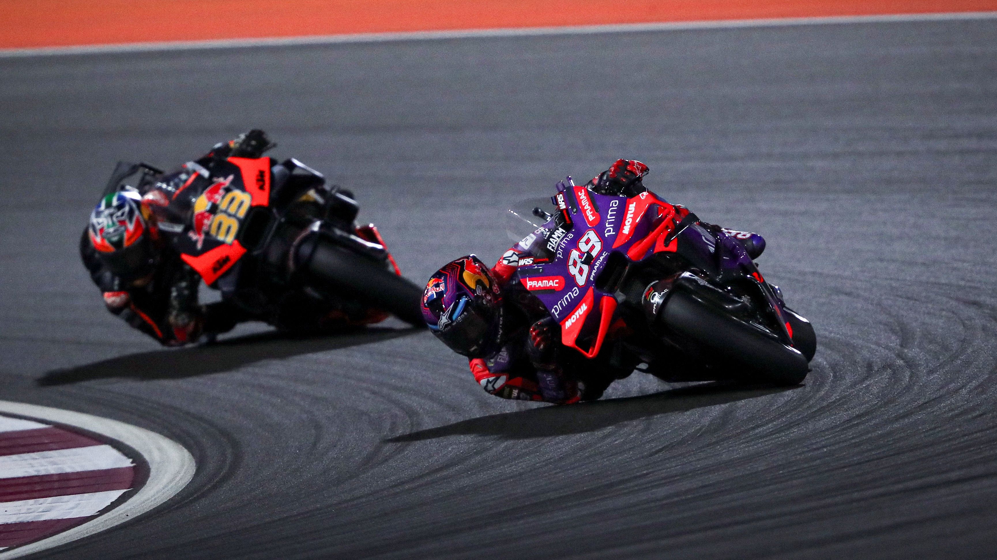Jorge Martín por delante de Brad Binder, MotoGP Qatar 2024