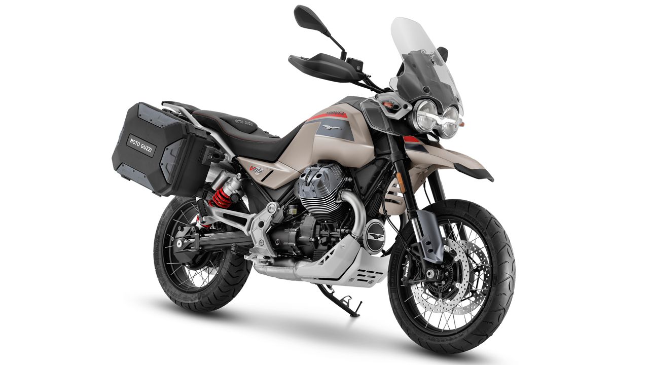 Moto Guzzi V85 TT Travel 2024