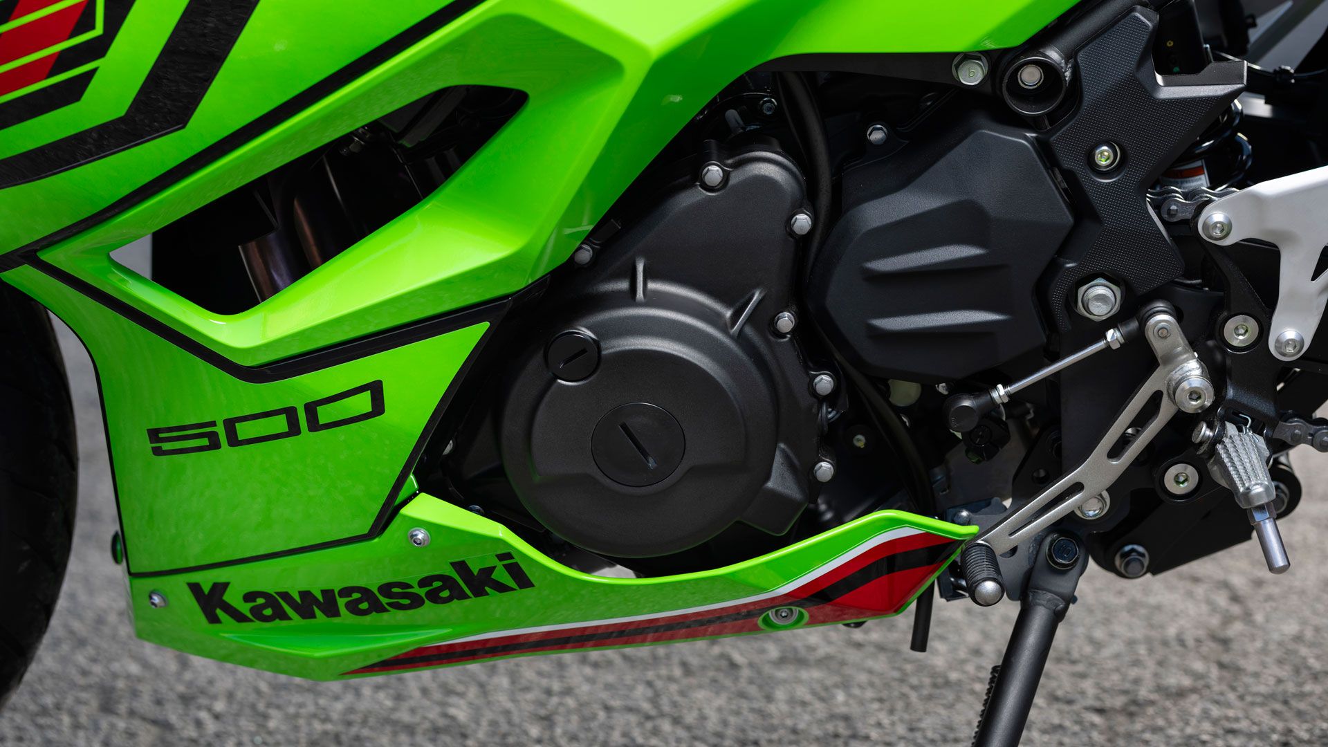 Kawasaki Ninja500 2024 Detalles (11)