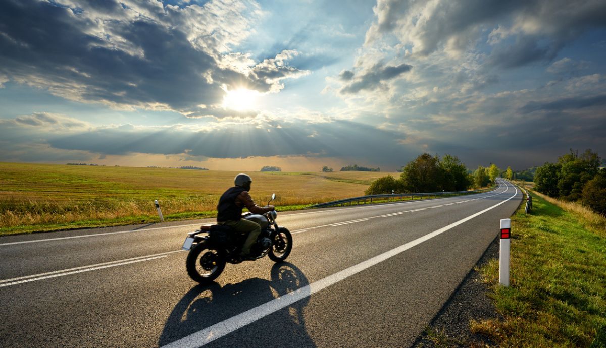 Lugares a los que viajar en moto de renting