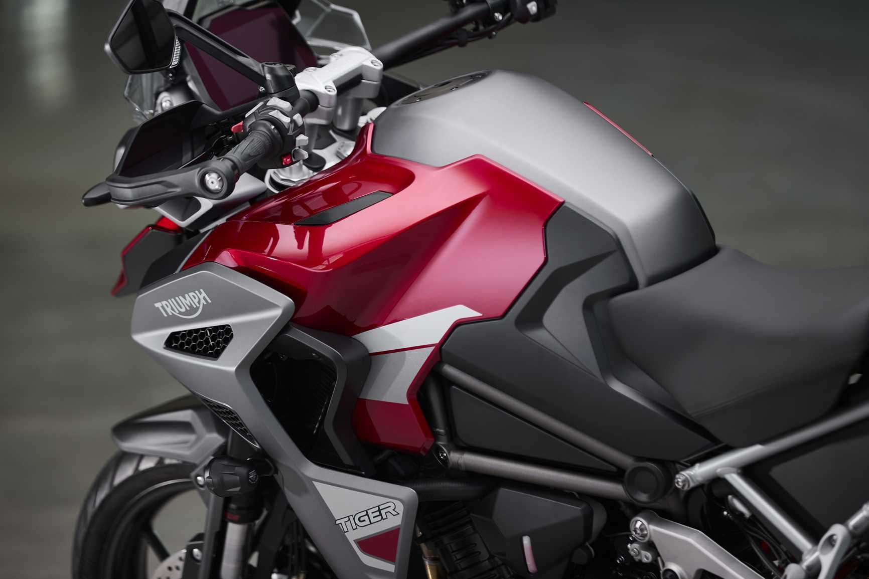 Triumph Tiger 1200 GT 2024 3
