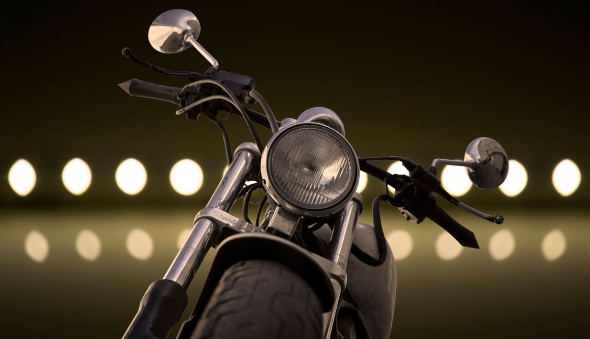 Quitar arañazos de los faros de la moto