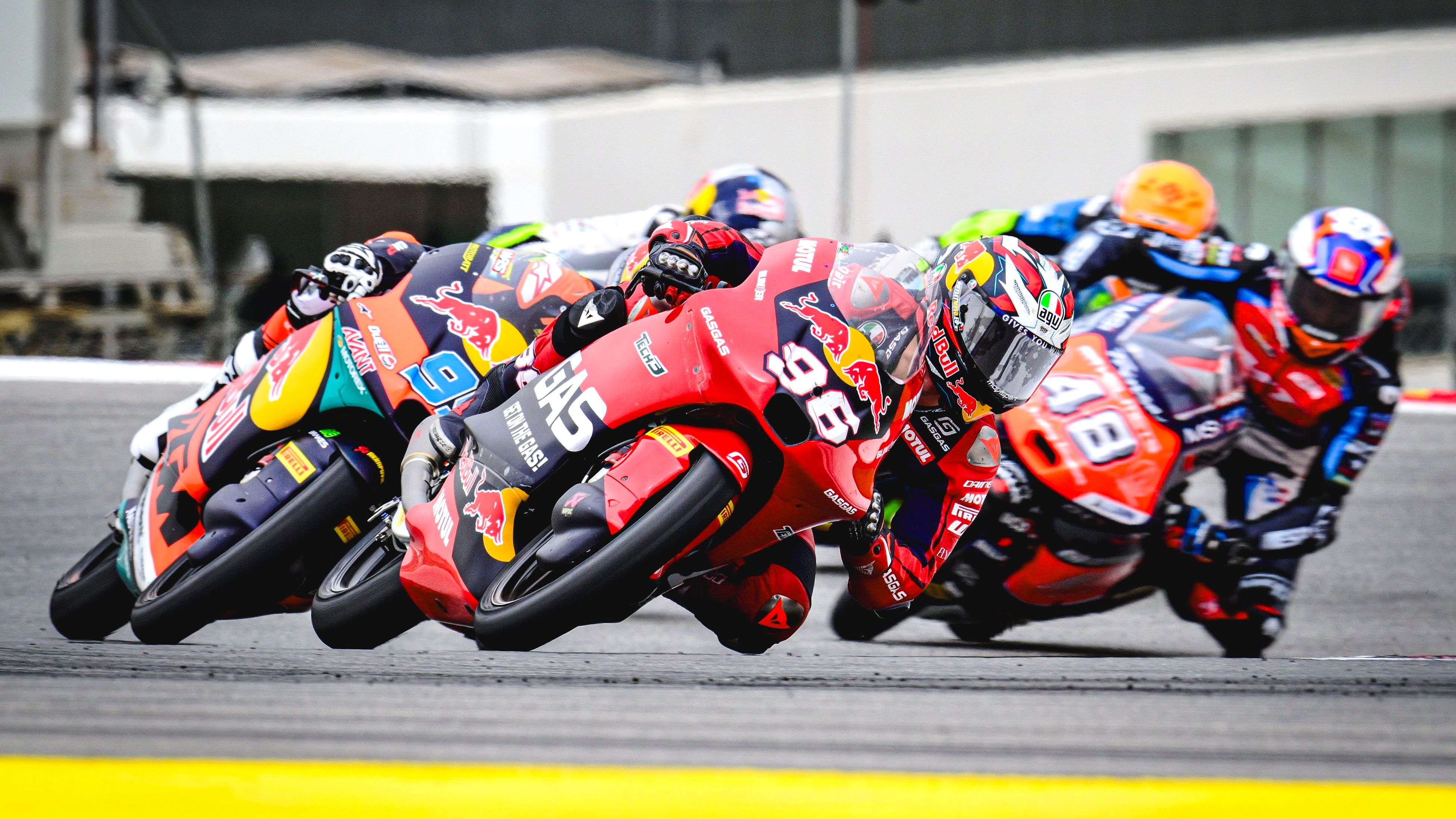 Dani Holgado ha ganado en Portimao ante José Antonio Rueda e Iván Ortolá