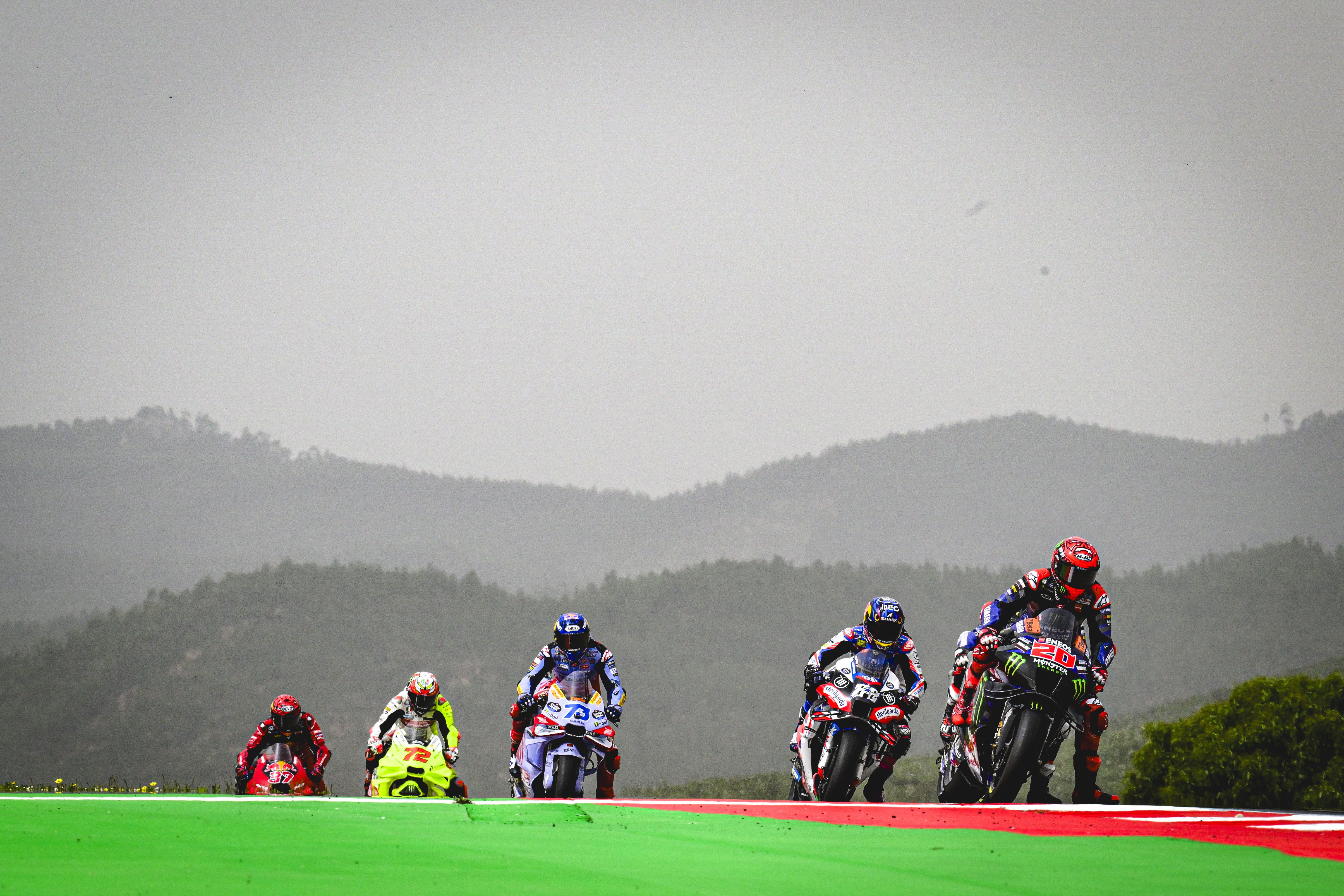 Fabio Quartararo, Miguel Oliveira, Álex Márquez, Marco Bezzecchi y Augusto Fernández, MotoGP Portimao 2024