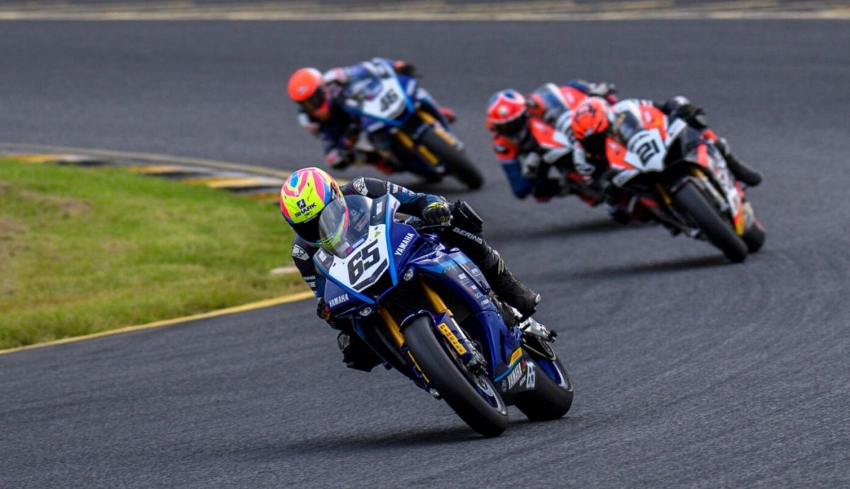 Cru Halliday se va de Josh Waters, Harrison Voigth y Mike Jones para ganar en Sidney Cru Halliday se va de Josh Waters, Harrison Voigth y Mike Jones para ganar en Sidney