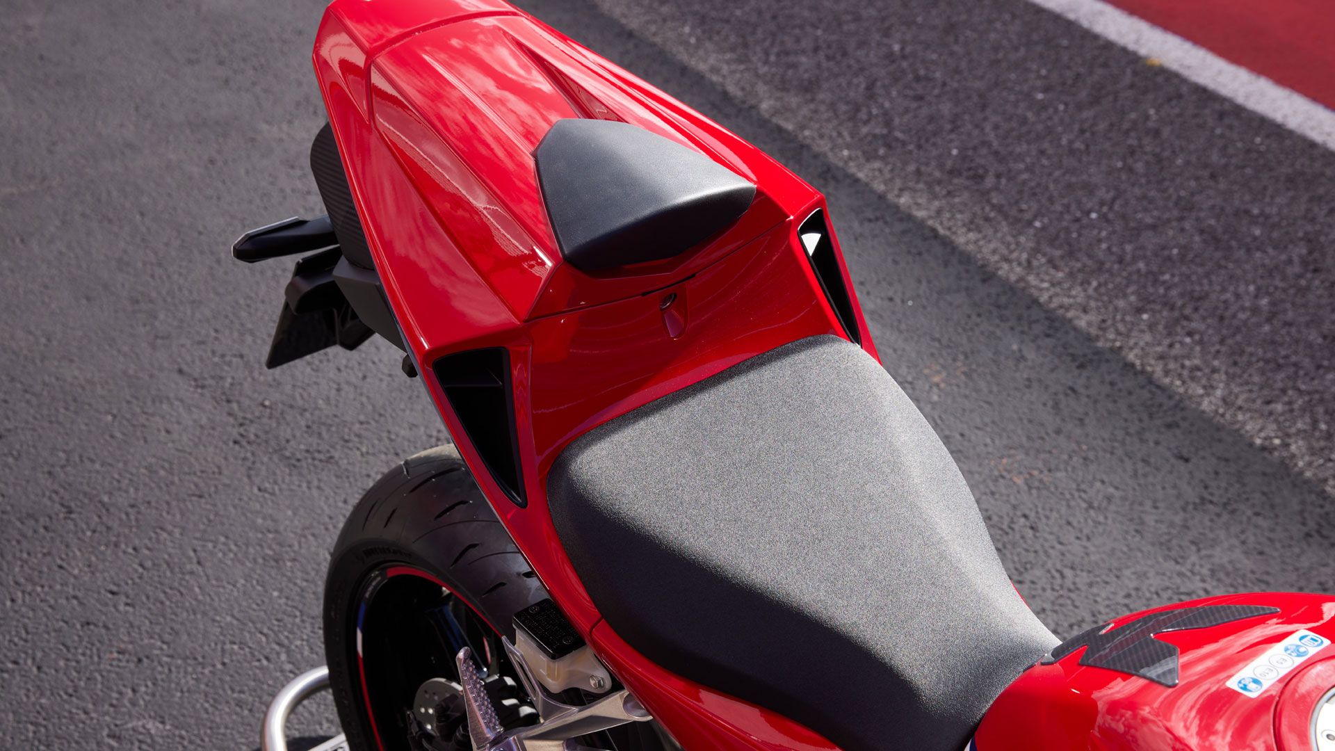 Honda CBR600RR 2024 Detalles (13)