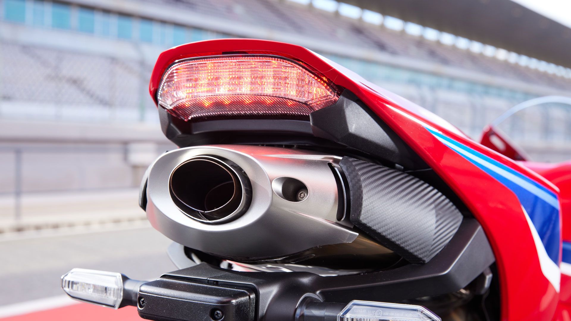 Honda CBR600RR 2024 Detalles (14)