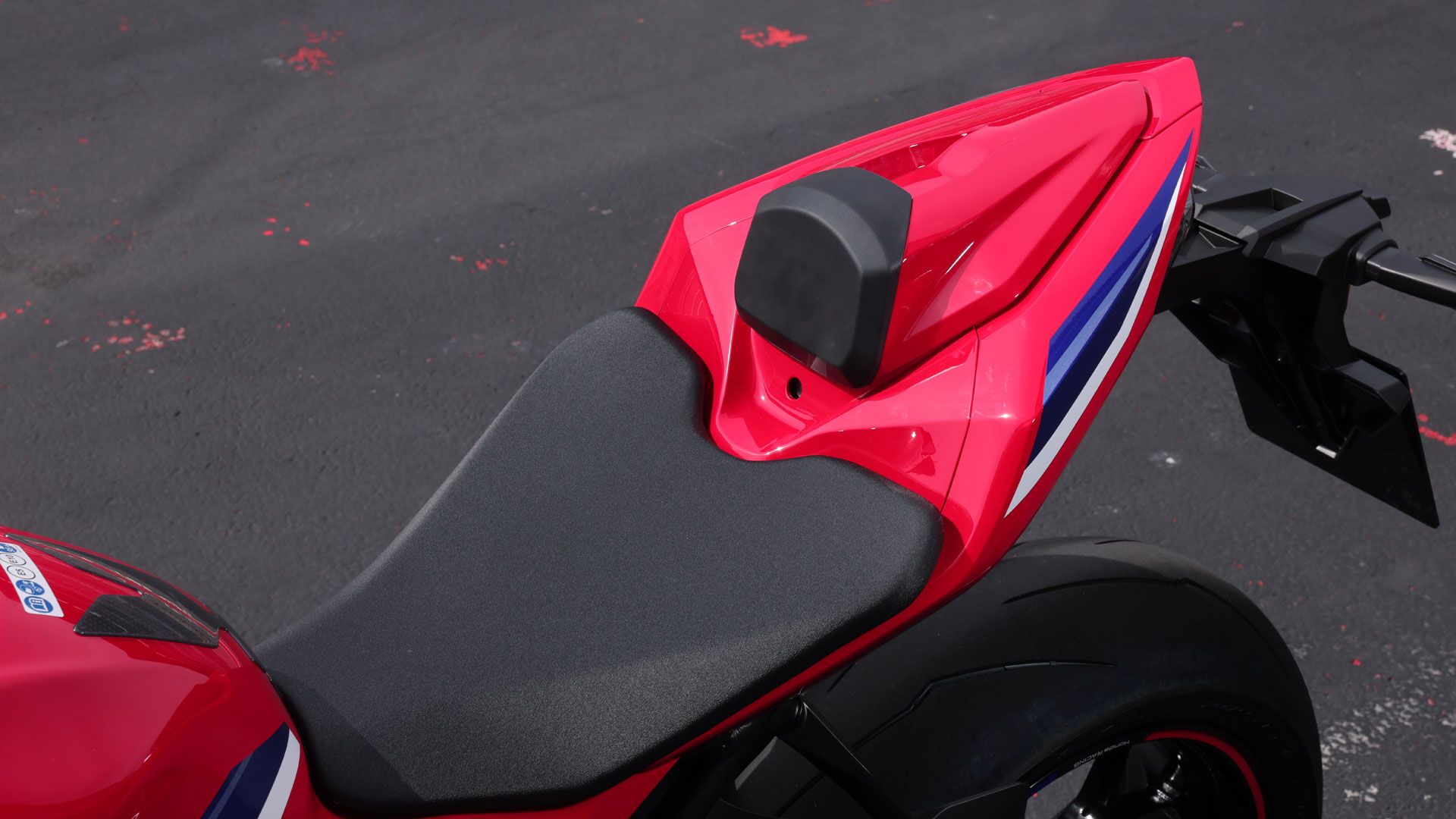 Honda CBR1000RR FireBlade 2024 Detalles (10)