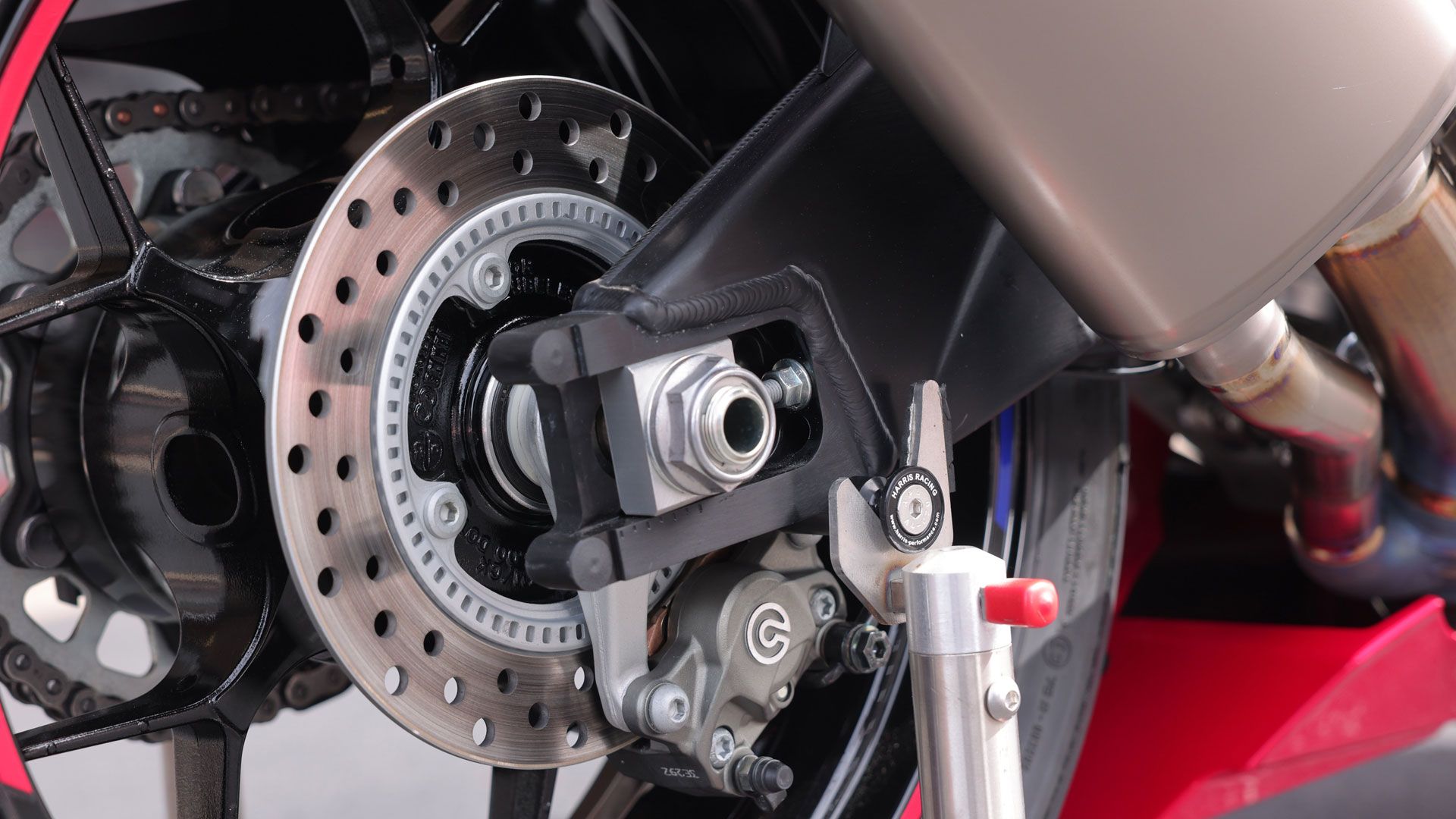 Honda CBR1000RR FireBlade 2024 Detalles (12)