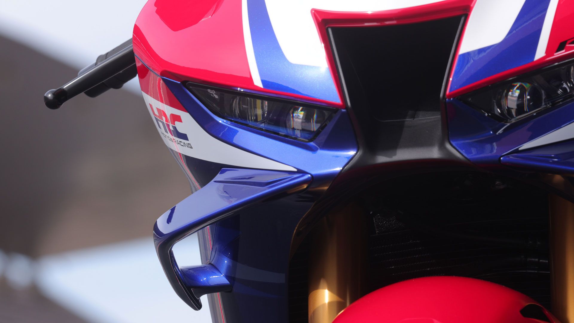 Honda CBR1000RR FireBlade 2024 Detalles (15)