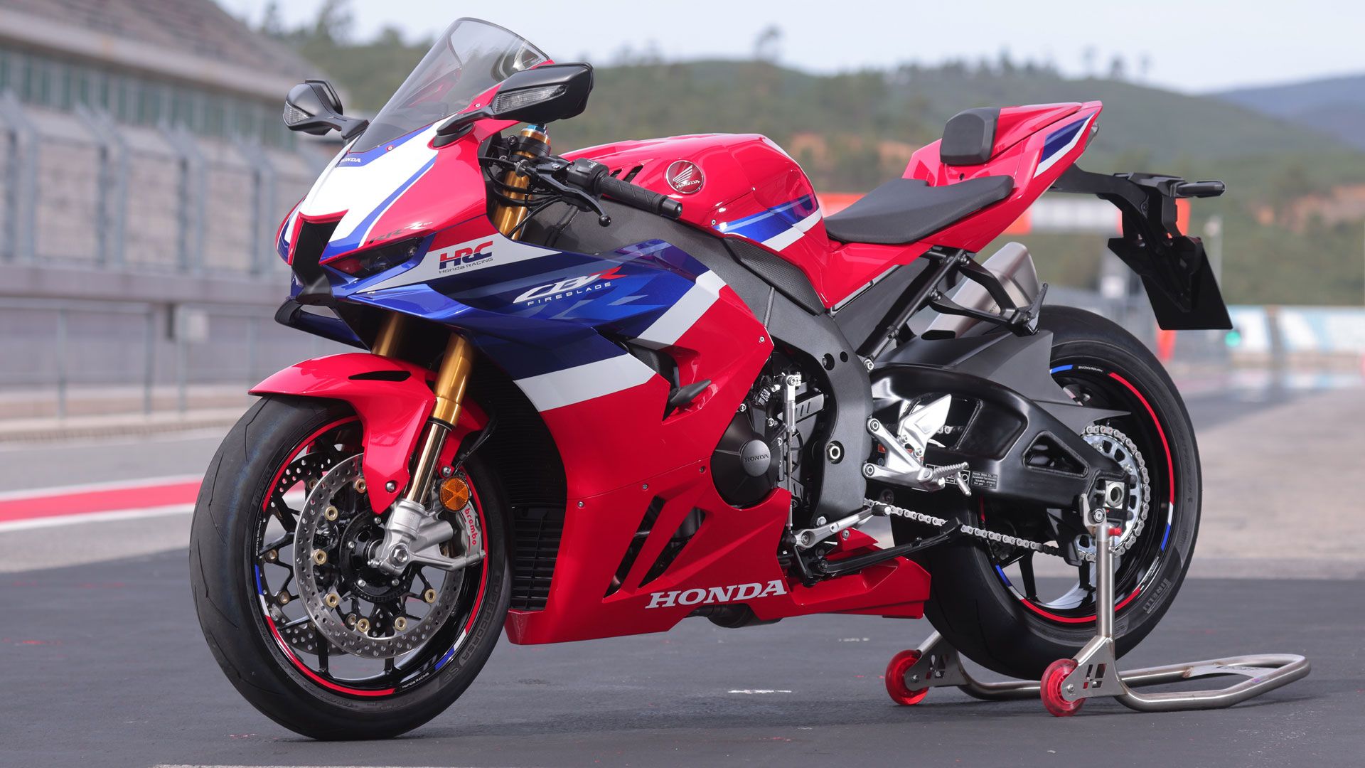 Honda CBR1000RR FireBlade 2024 Estatica (3)
