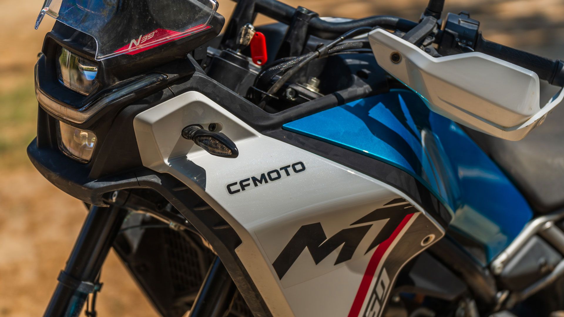CFMoto 450 MT 2024 Detalles (8)