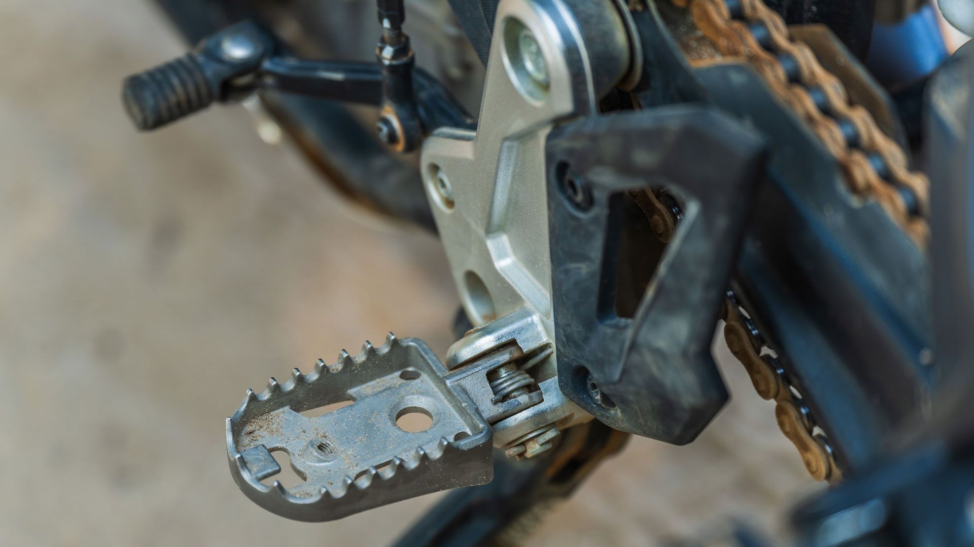 CFMoto 450 MT 2024 Detalles (26)