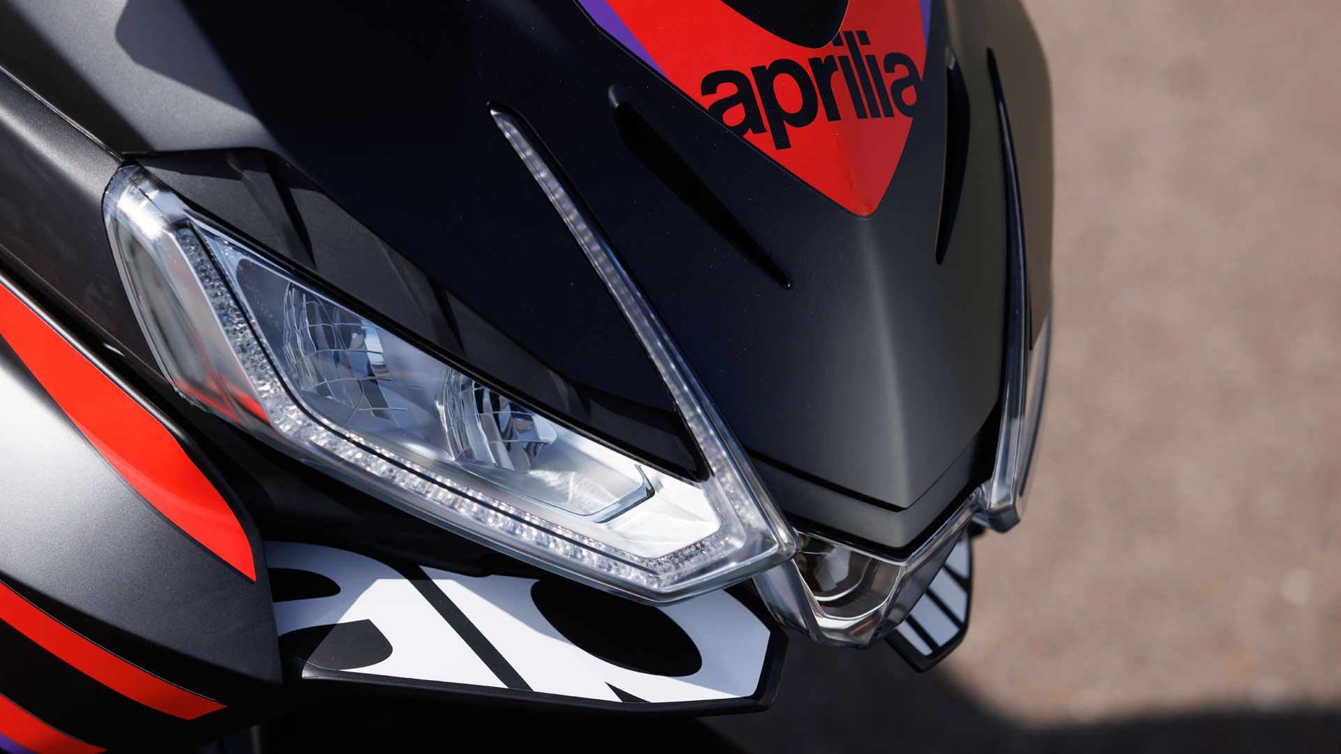 Aprilia RS457 2024 Detalles (9)