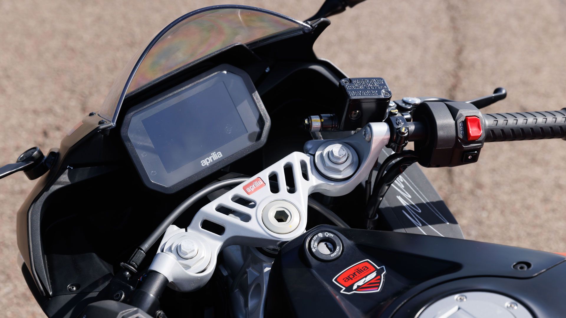 Aprilia RS457 2024 Detalles (12)