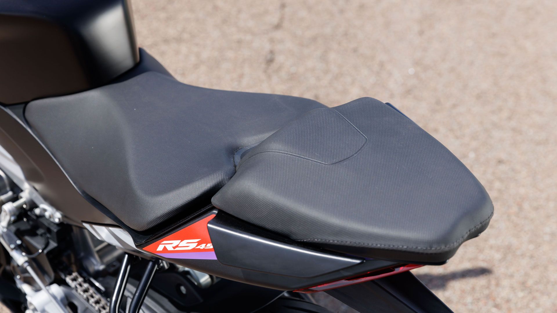 Aprilia RS457 2024 Detalles (20)