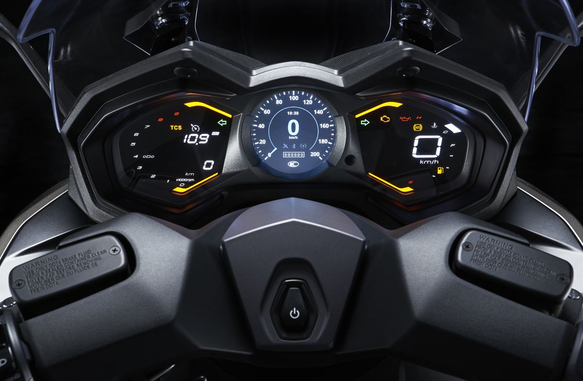 KYMCO AK 550 Premium detalles (7)