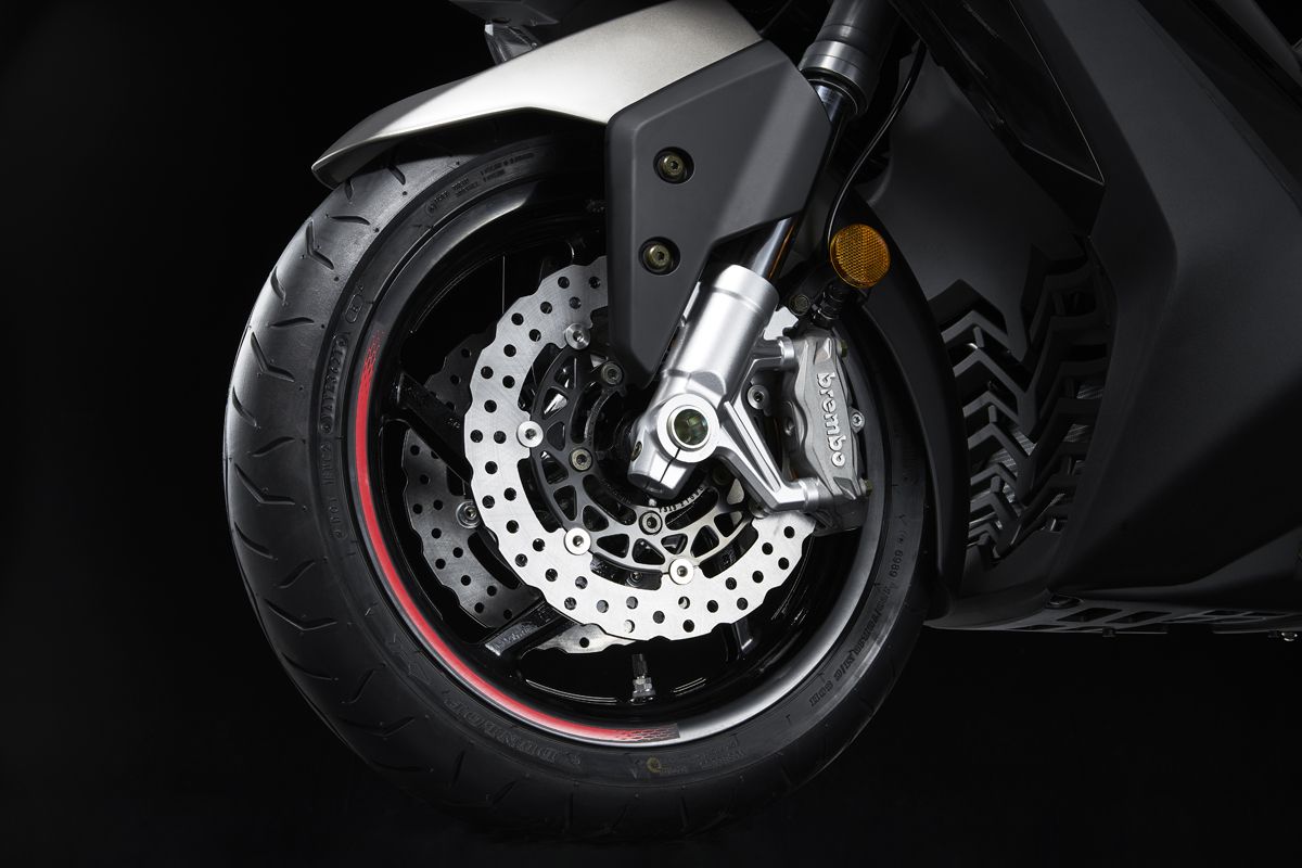 KYMCO AK 550 Premium detalles (10)