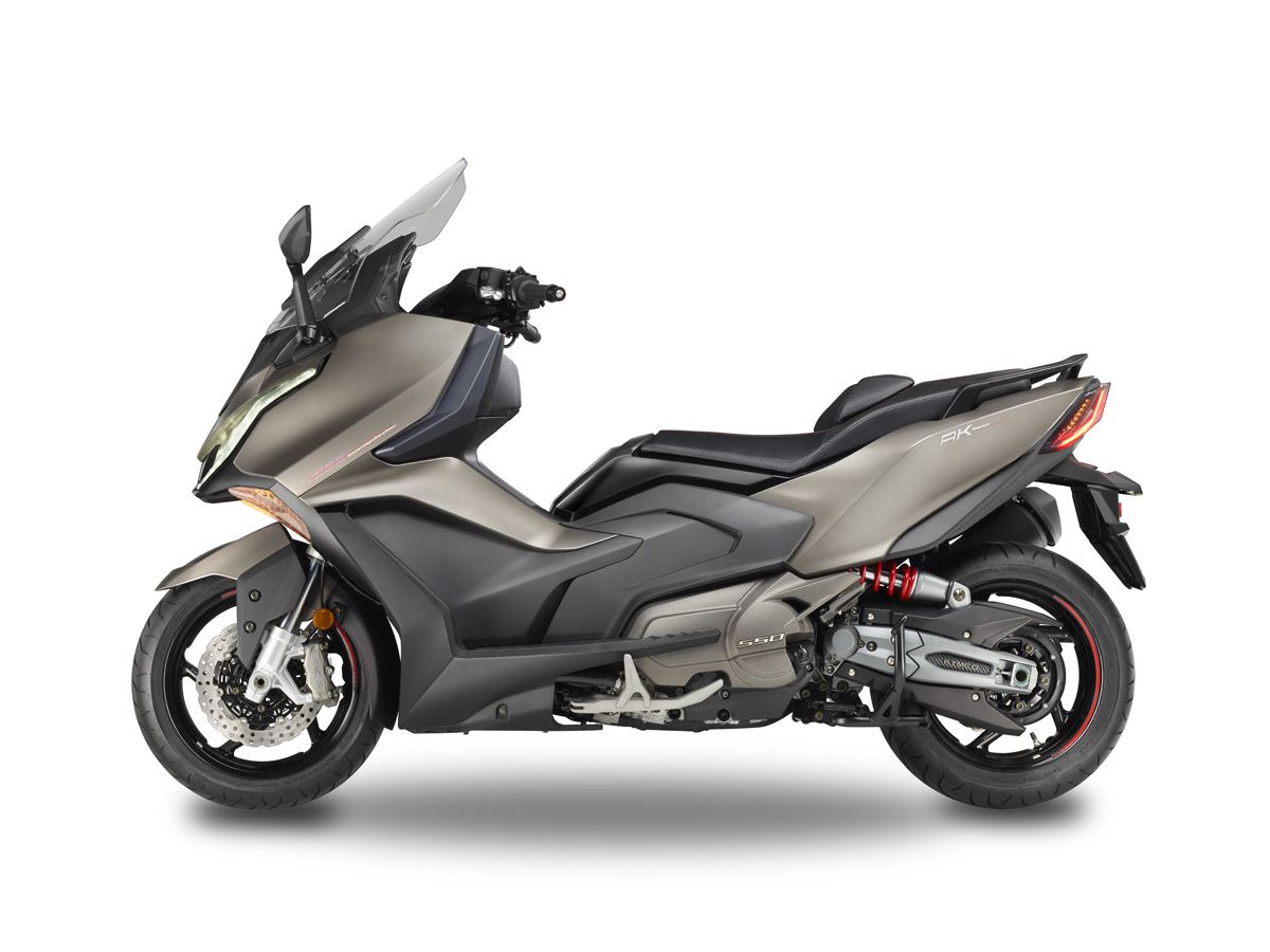 KYMCO AK 550 Premium estaticas (4)