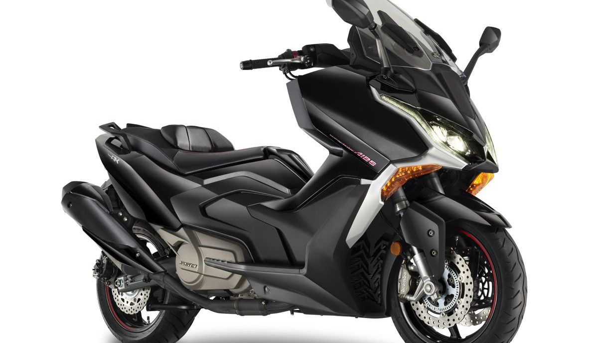 KYMCO AK 550 Premium estaticas (9) KYMCO AK 550 Premium estaticas (9)