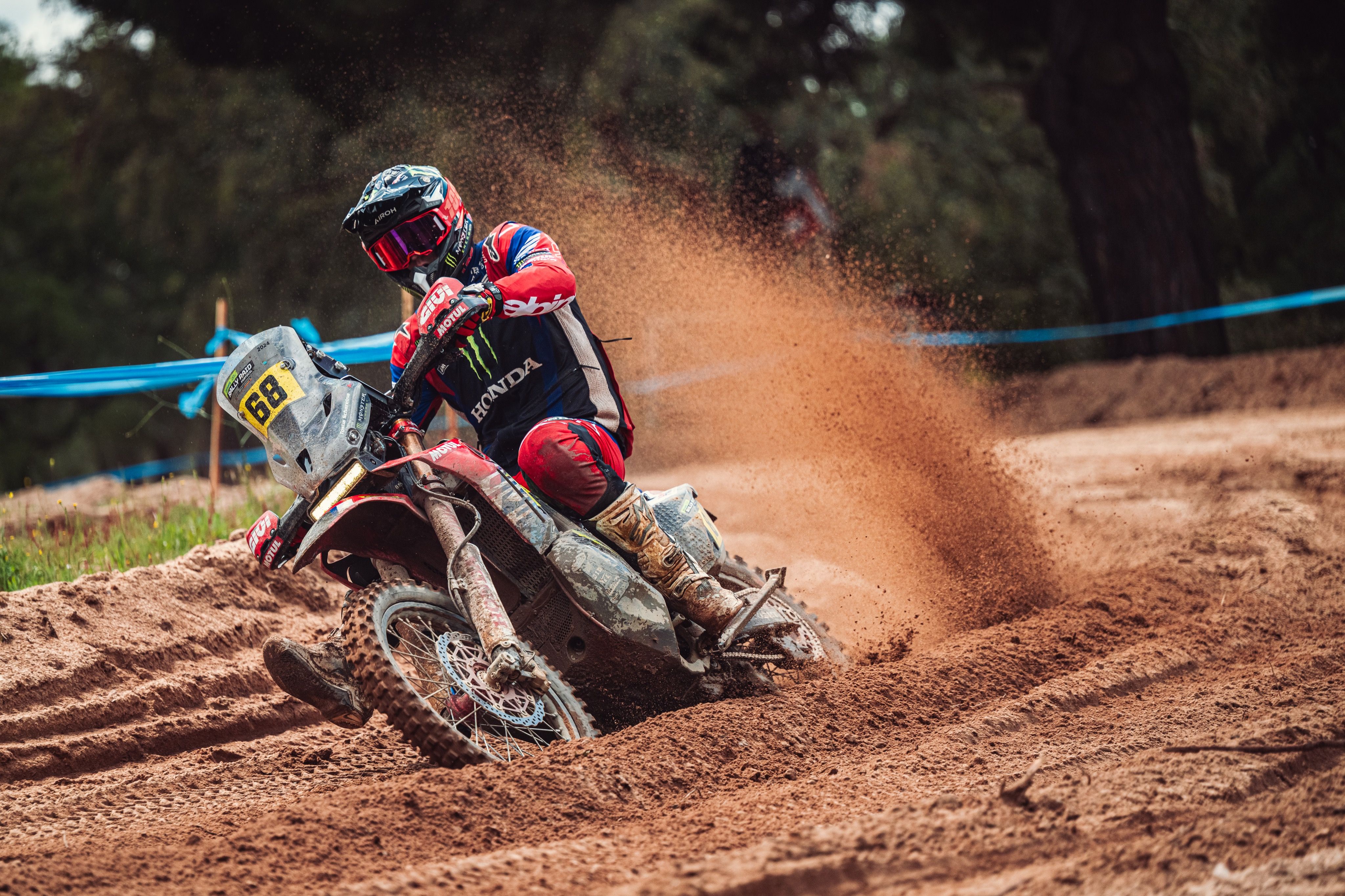 Tosha Schareina, gana el Rally Raid de Portugal