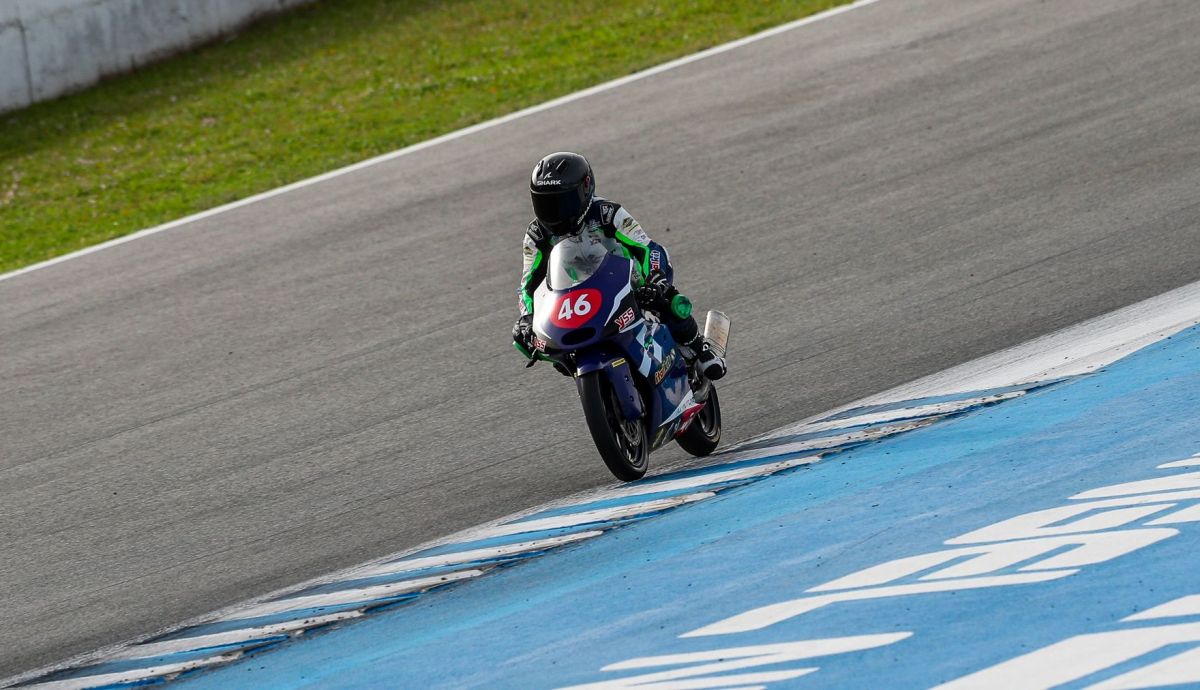 Álvaro Lucas lidera PreMoto3 tras ganar el domingo en solitario Álvaro Lucas lidera PreMoto3 tras ganar el domingo en solitario