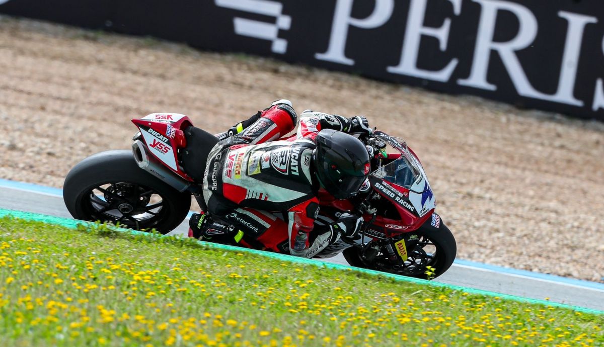 Eric Fernández empieza el ESBK Supersport 2024 con doblete Eric Fernández empieza el ESBK Supersport 2024 con doblete