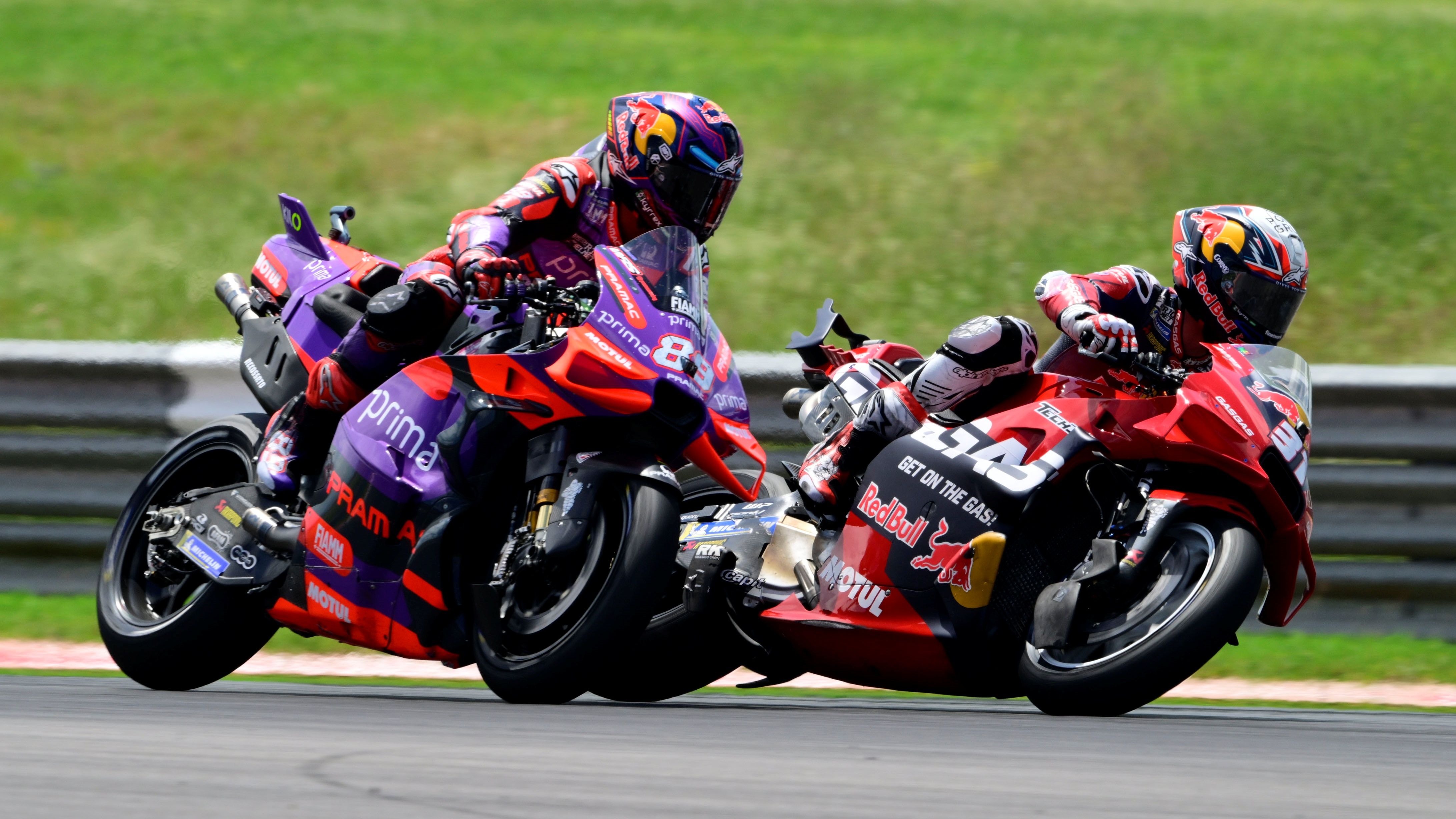 Pedro Acosta se mete ante Jorge Martín, MotoGP Américas 2024