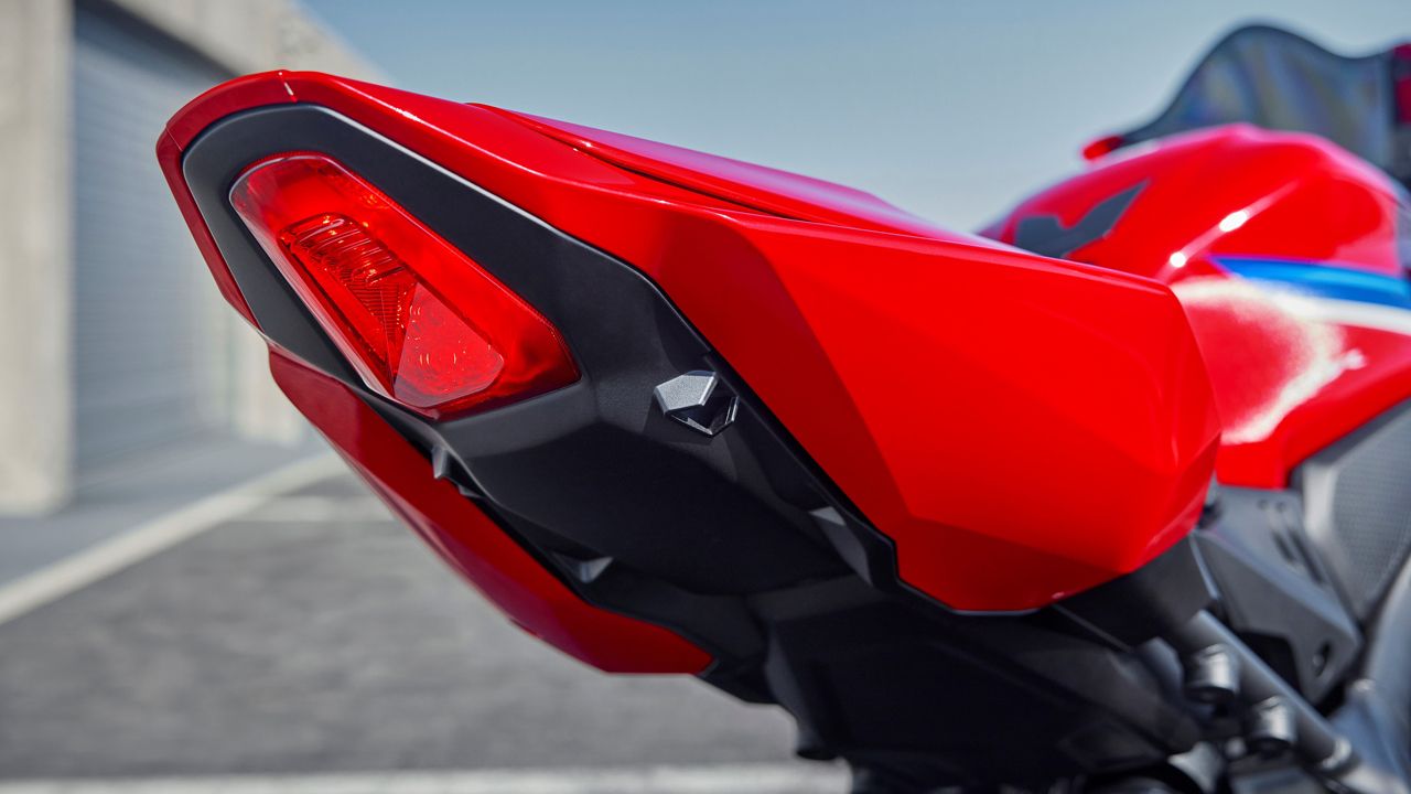 Honda CBR650R 2024