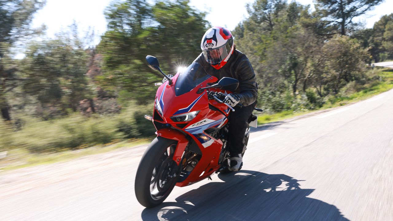 Honda CBR650R 2024