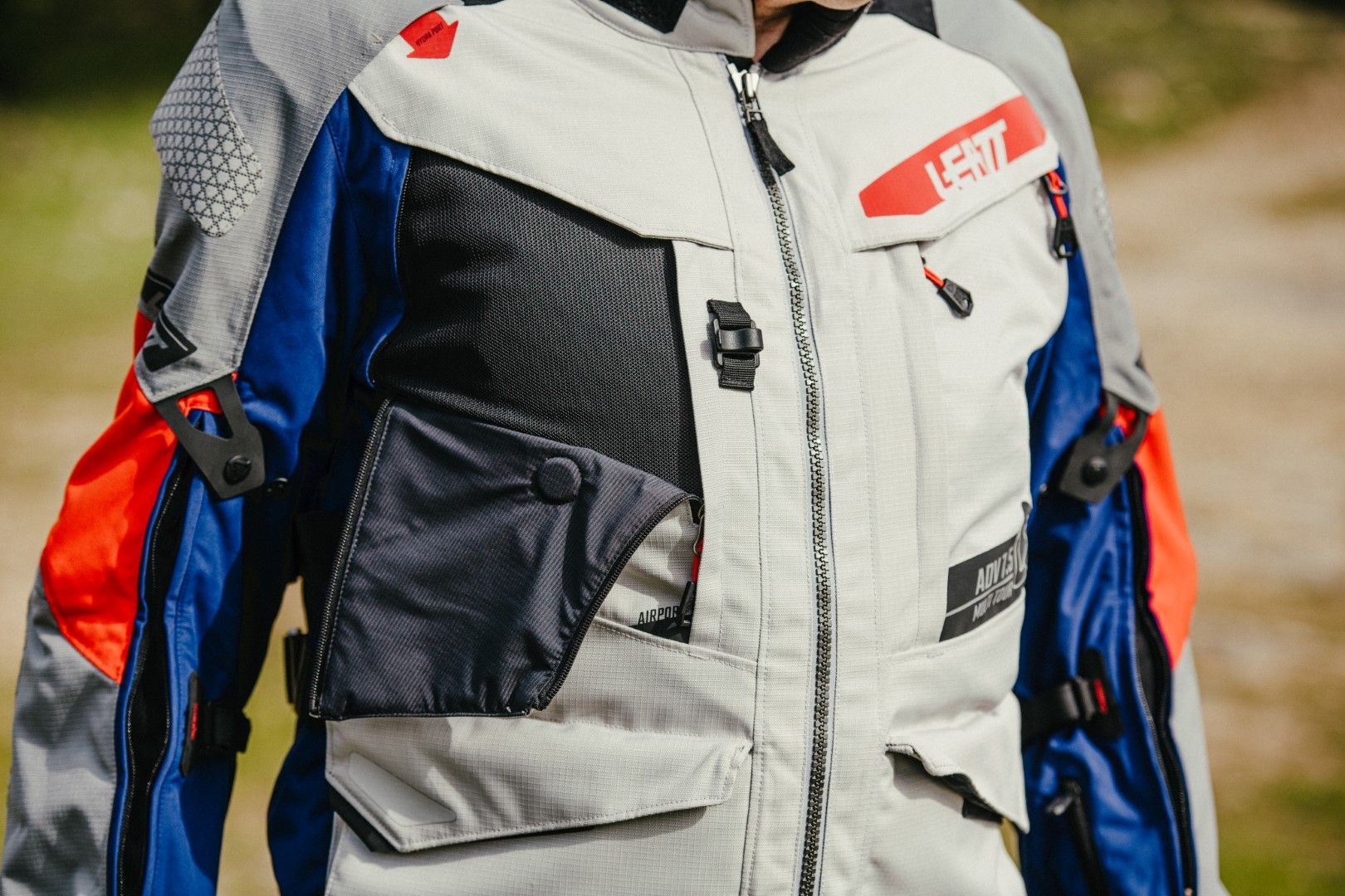 Test de la nueva ropa Adventure de Leatt. Su estreno en el equipamiento trail con máxima protección 