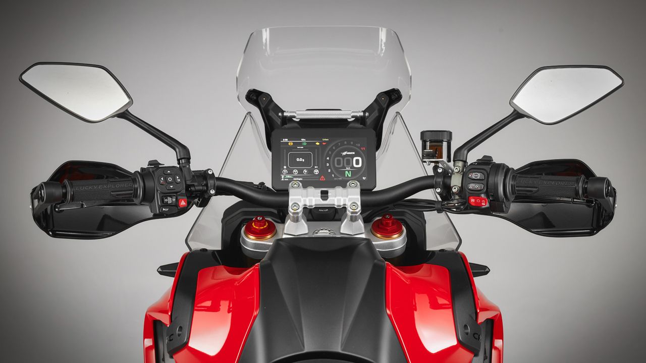 MV Agusta Enduro Veloce 2024