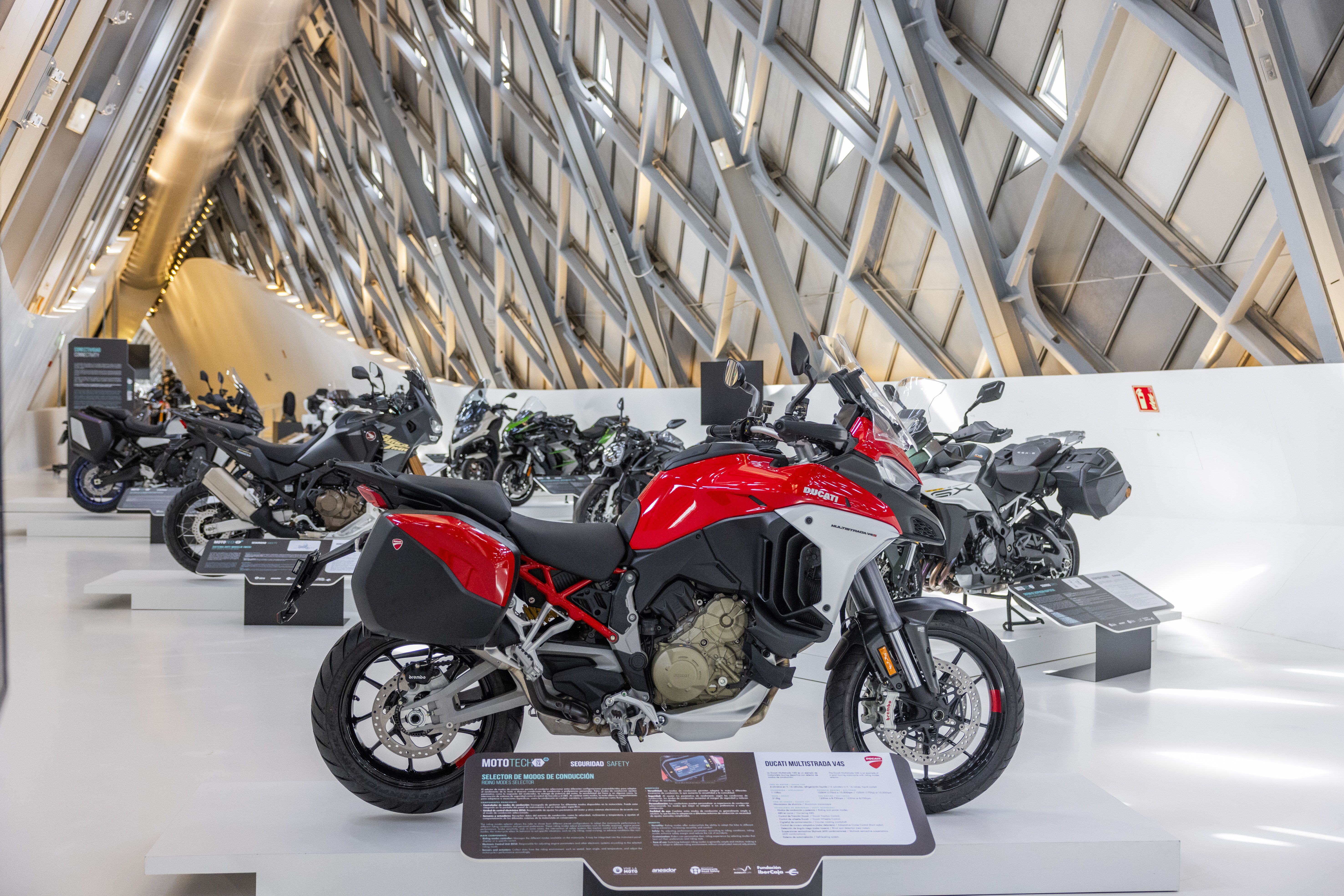 MotoTech 2024 exposicion zaragoza (4)