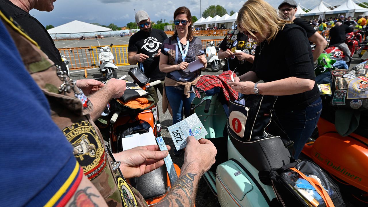Vespa World Days 2024
