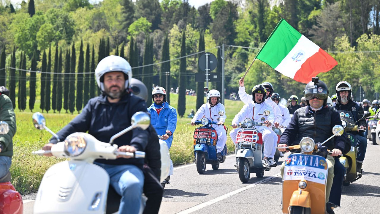 Vespa World Days 2024