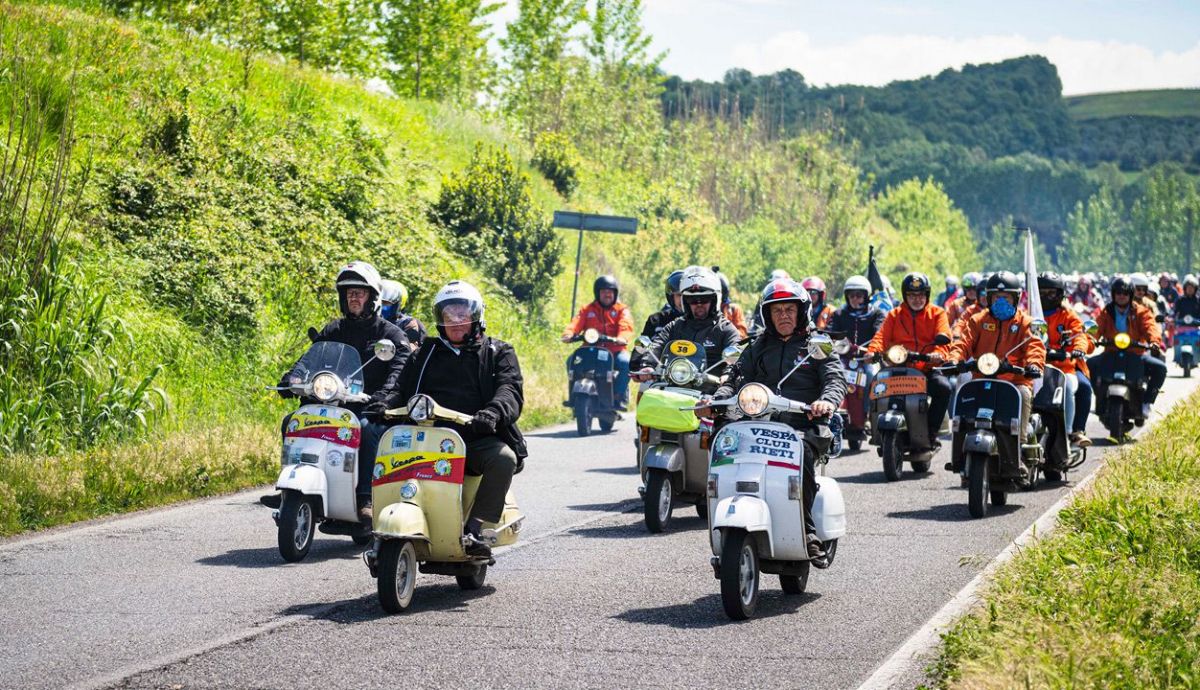 Vespa World Days 2024