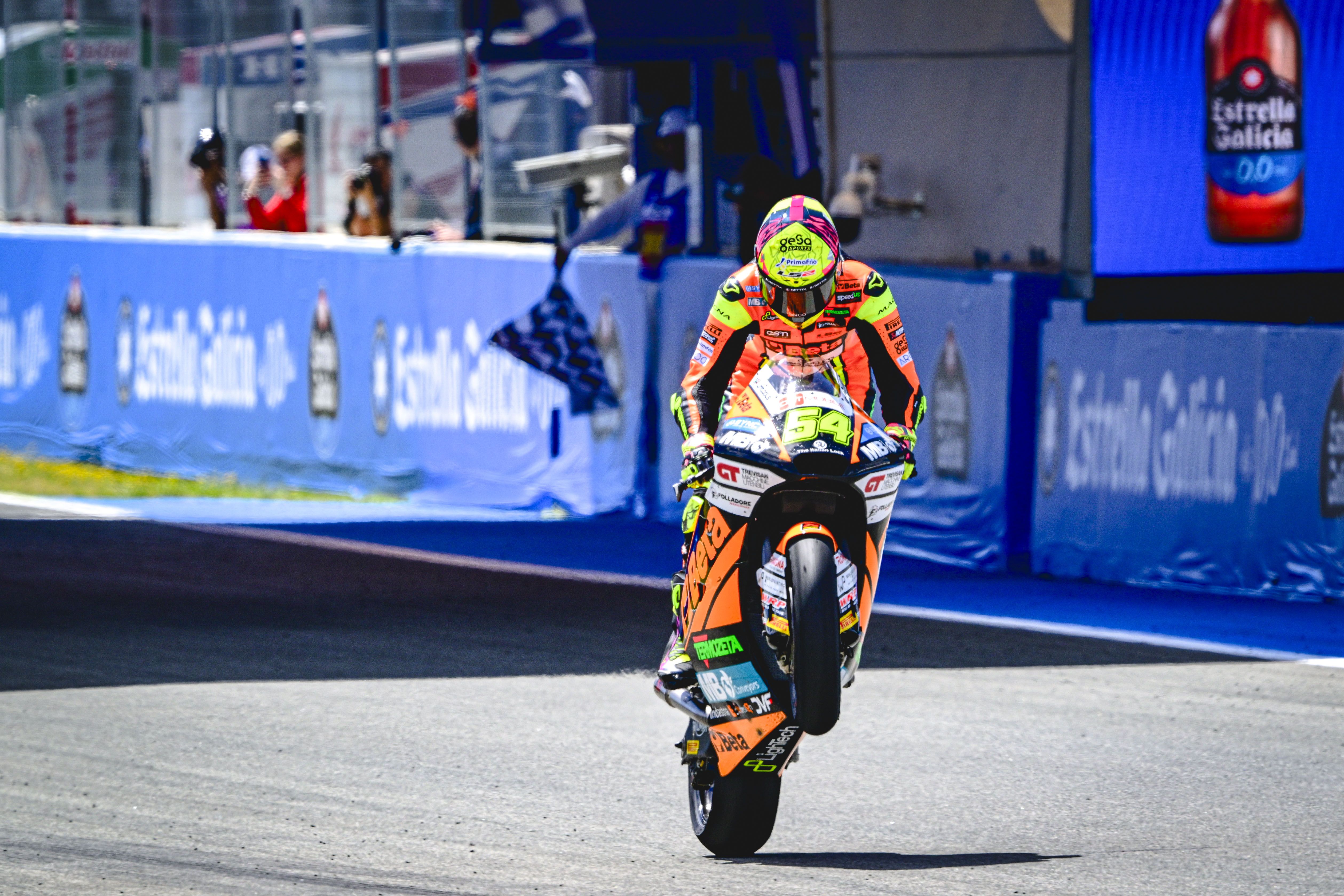 Fermín Aldeguer se desquita con su primera victoria del año en Jerez