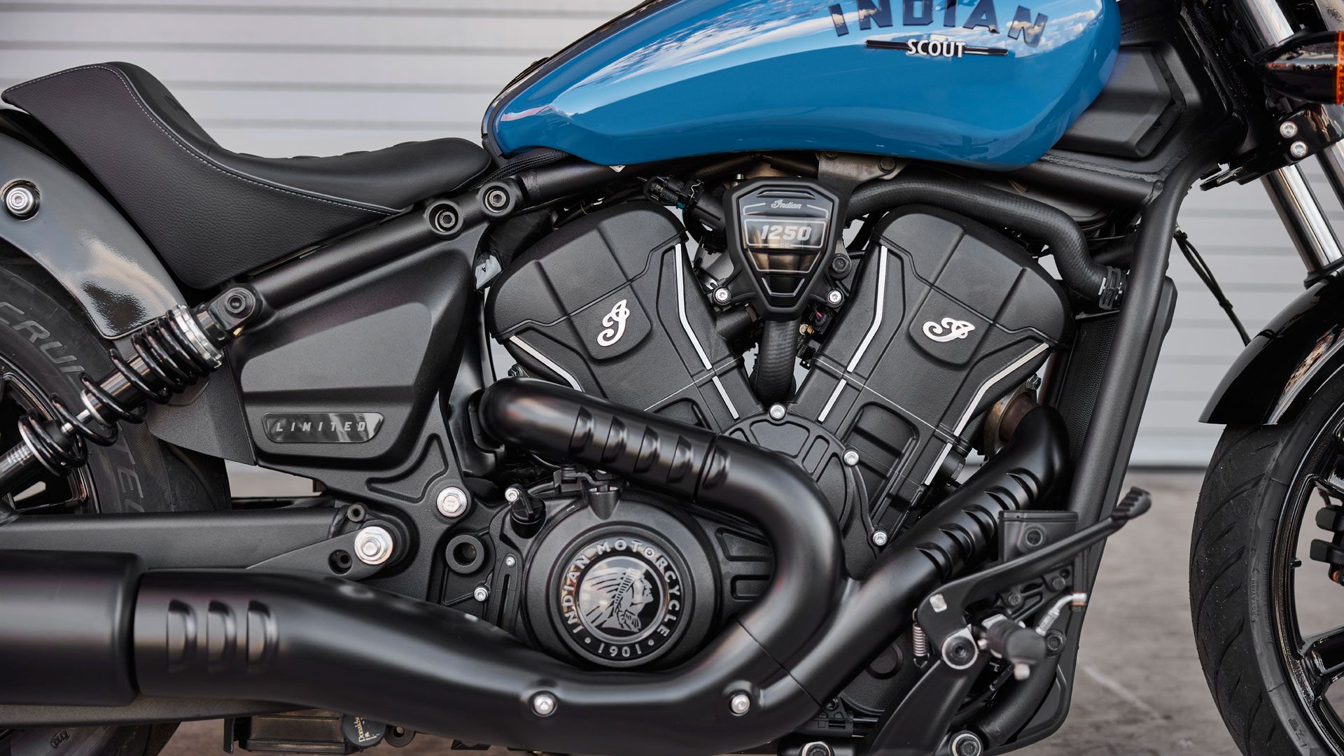 Indian Scout Sport 2025 Detalles (1)