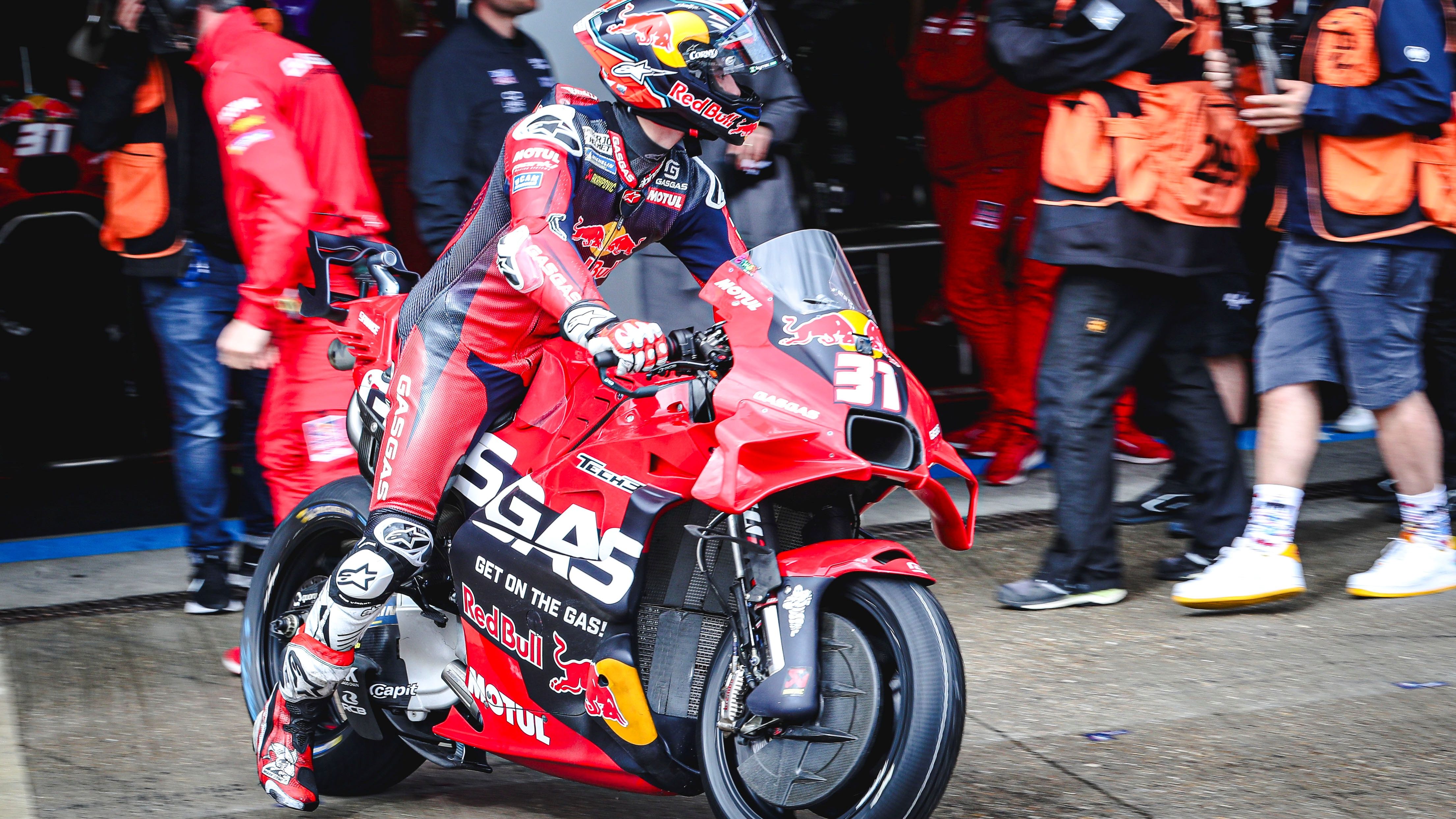 Pedro Acosta durante el GP de España en Jerez
