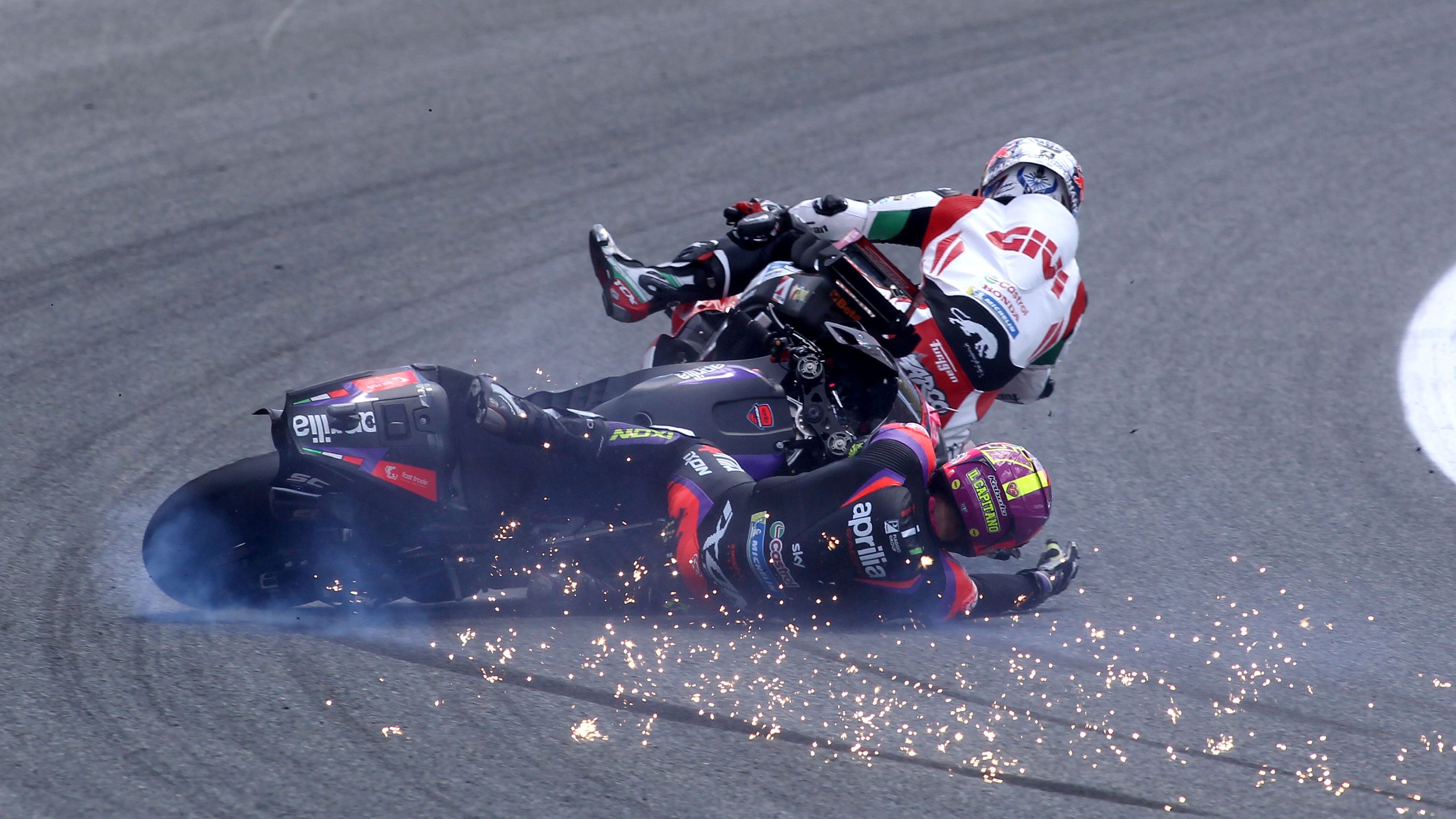 Aleix Espargaró cae y se lleva puesto a Johann Zarco, MotoGP Jerez 2024