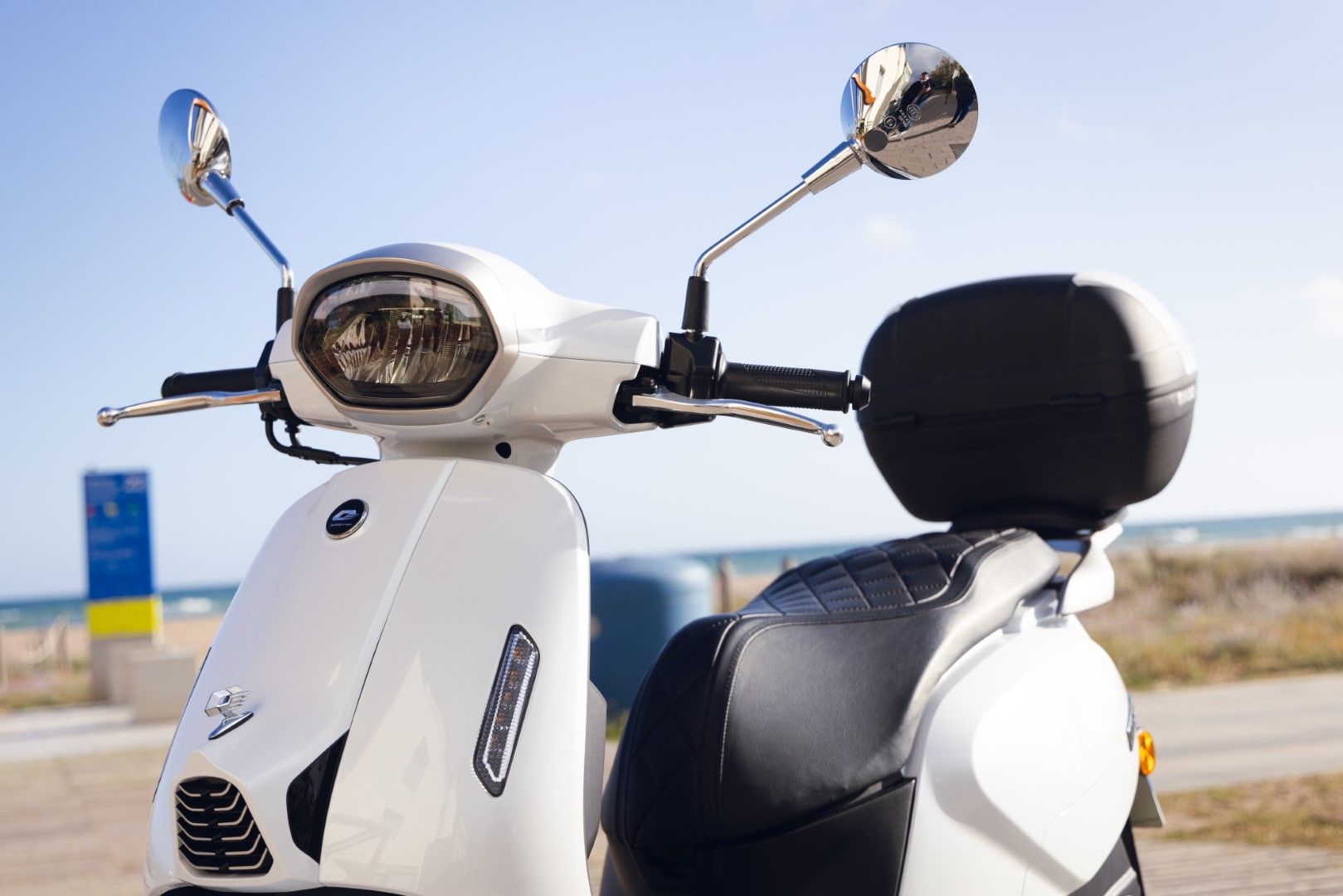 Fotos scooter QJ Motor LTR 125