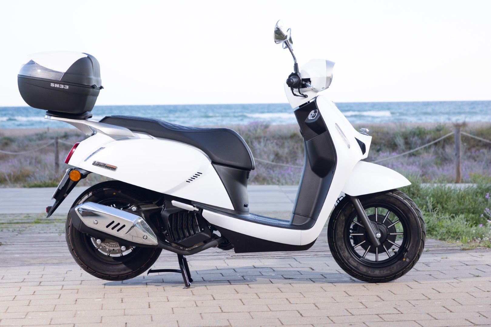 Fotos scooter QJ Motor LTR 125