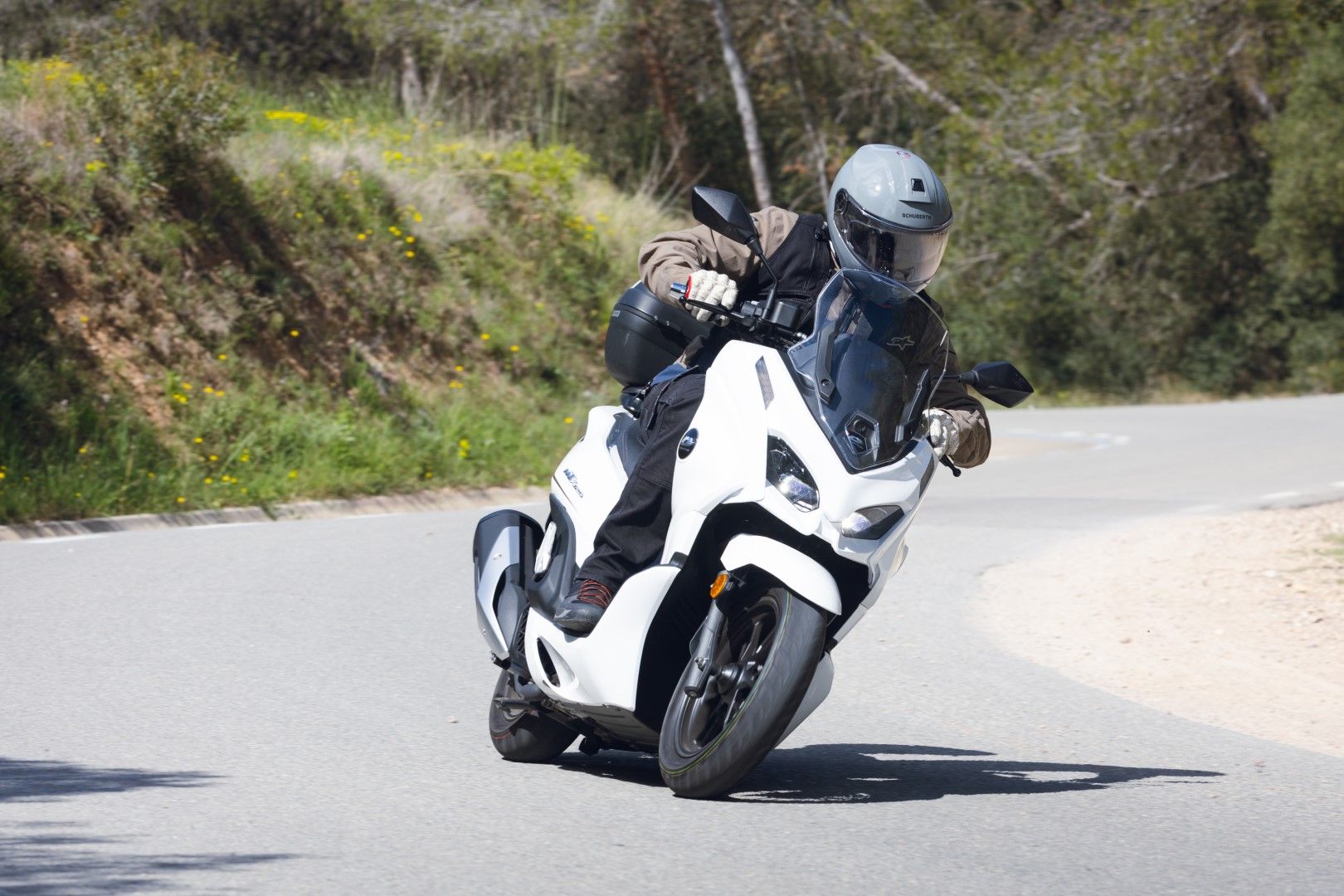 QJ Motor MTX 125. Scooter para carnet A1 al asalto del mercado líder de ventas