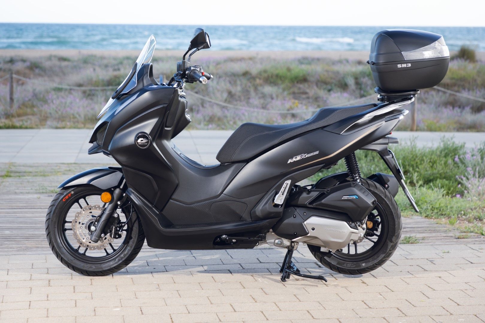 Fotos scooter QJ Motor MTX 125