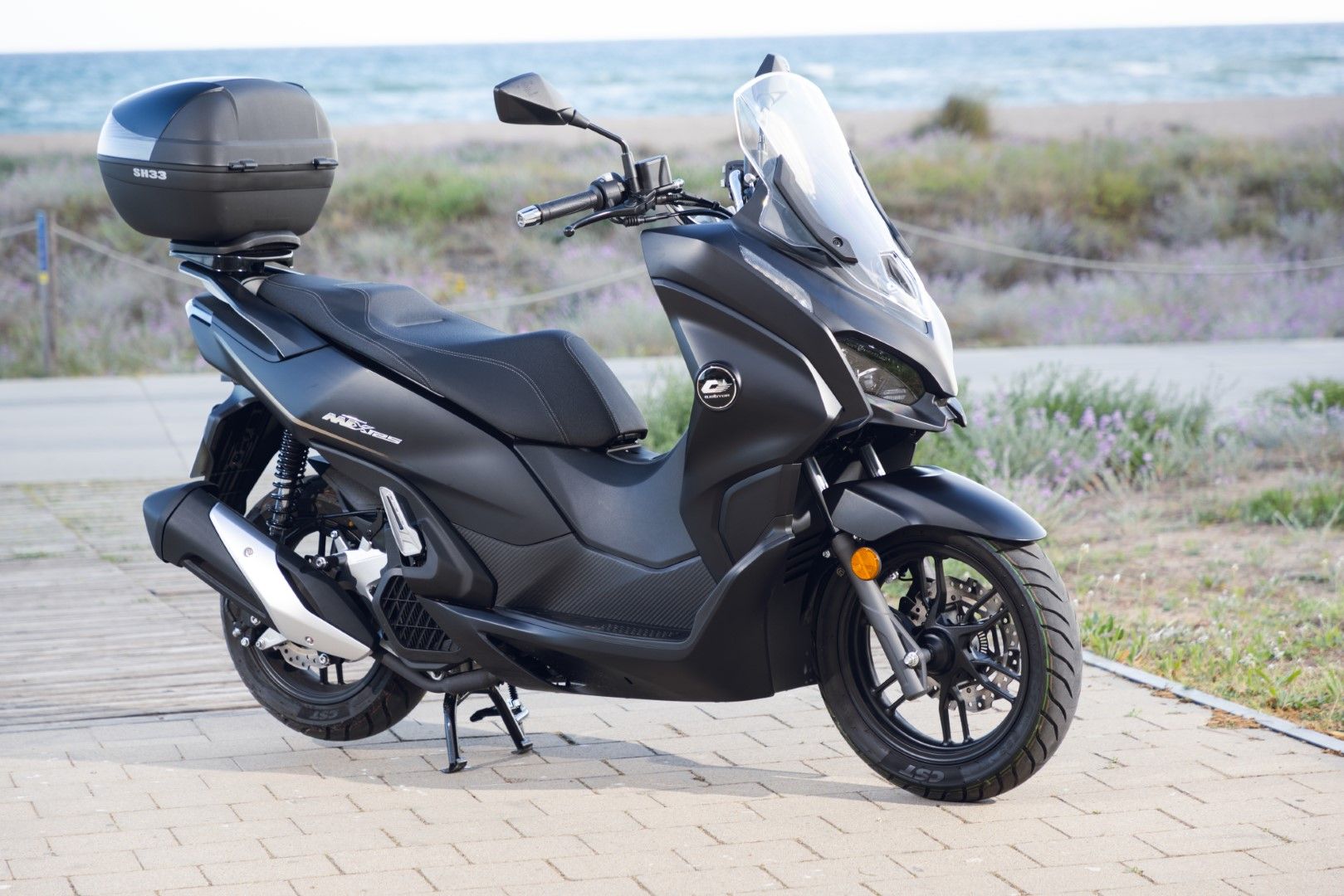 Fotos scooter QJ Motor MTX 125
