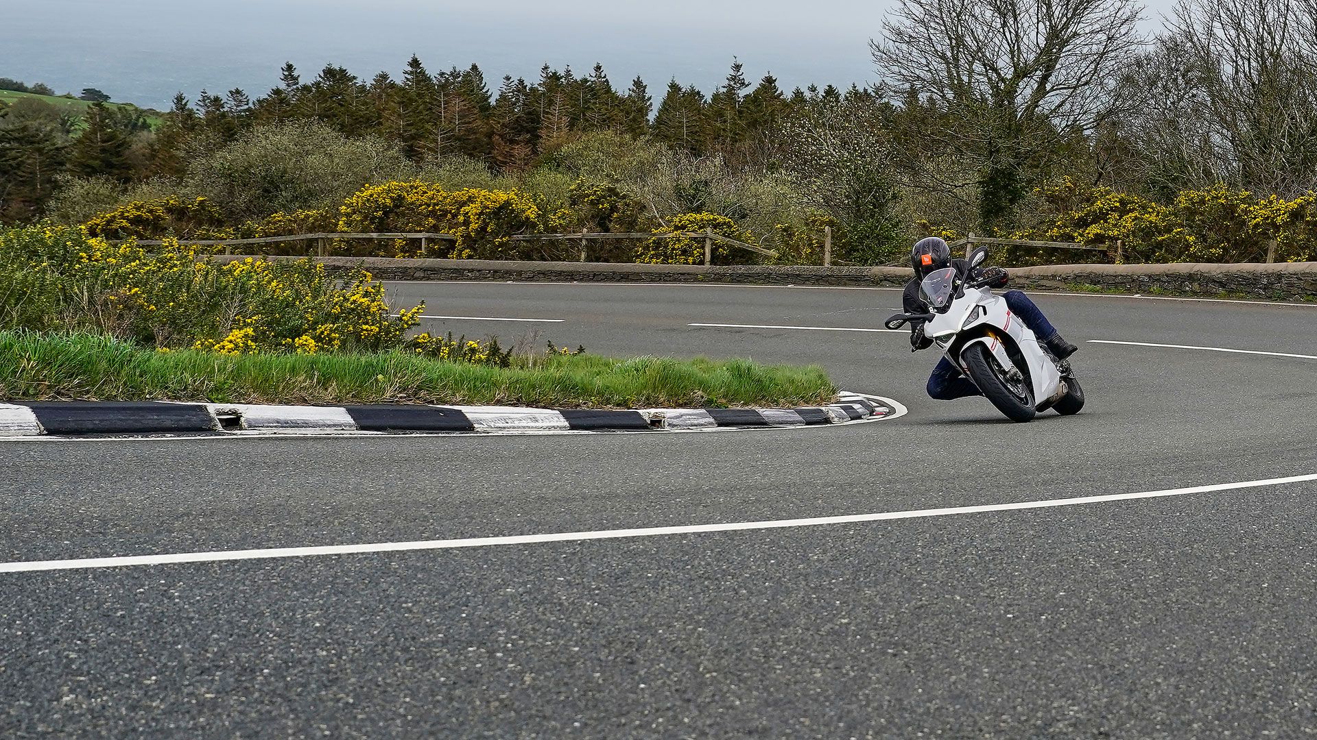 Metzeler Roadtec 02 Pepe Burgalet Isle of Man 2024 (2)