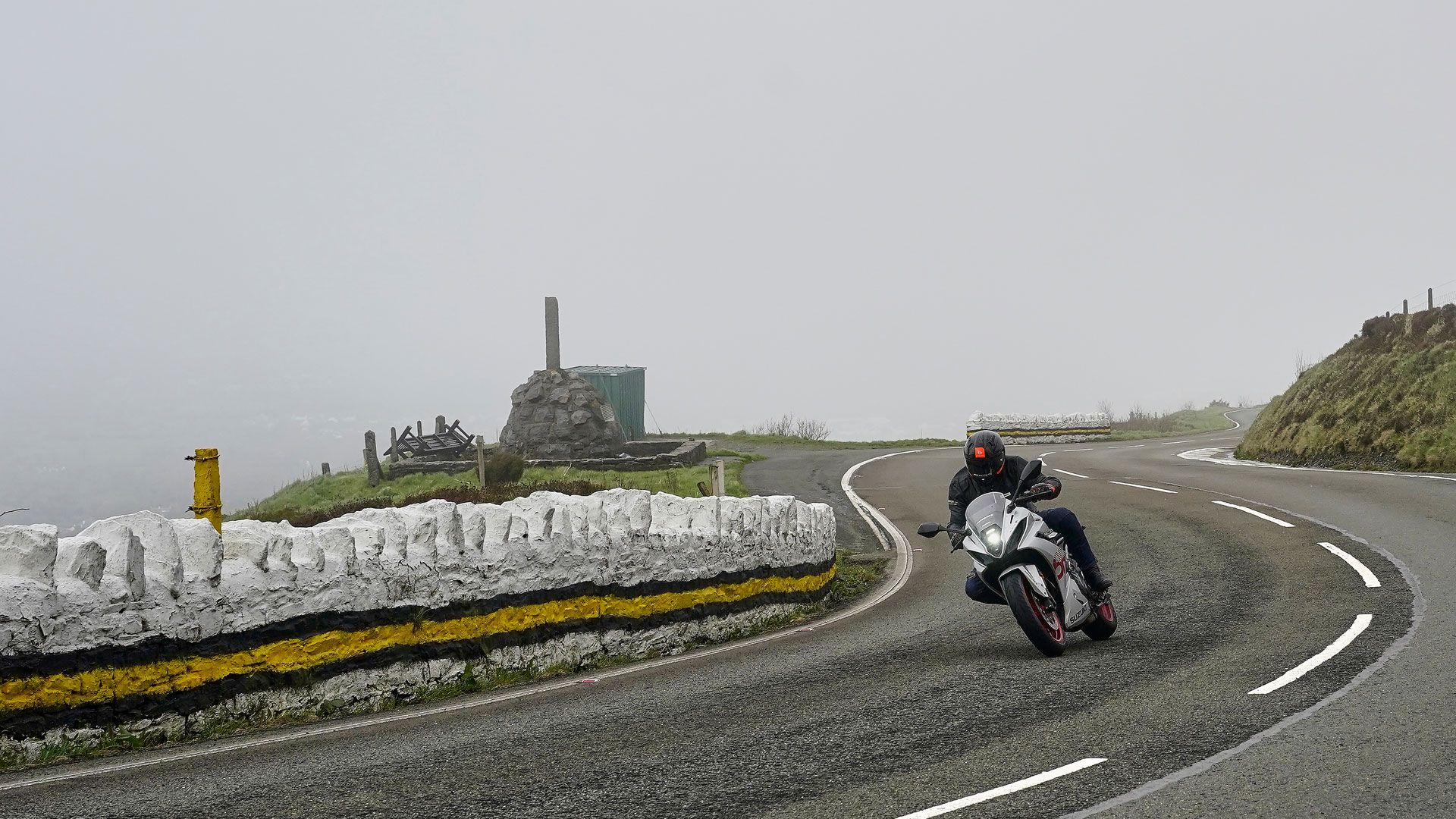 Metzeler Roadtec 02 Pepe Burgalet Isle of Man 2024 (4)