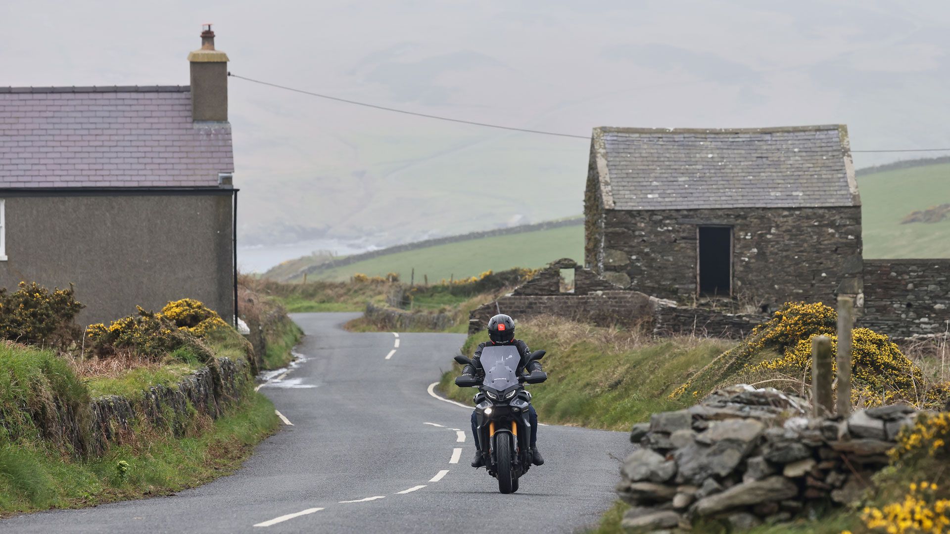 Metzeler Roadtec 02 Pepe Burgalet Isle of Man 2024 (11)