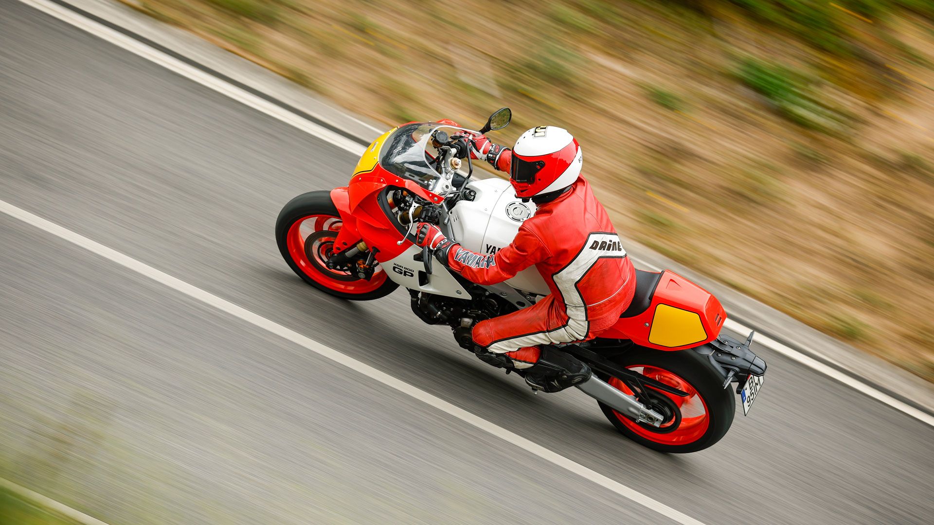 Yamaha XSR900 GP 2024 Accion (32)